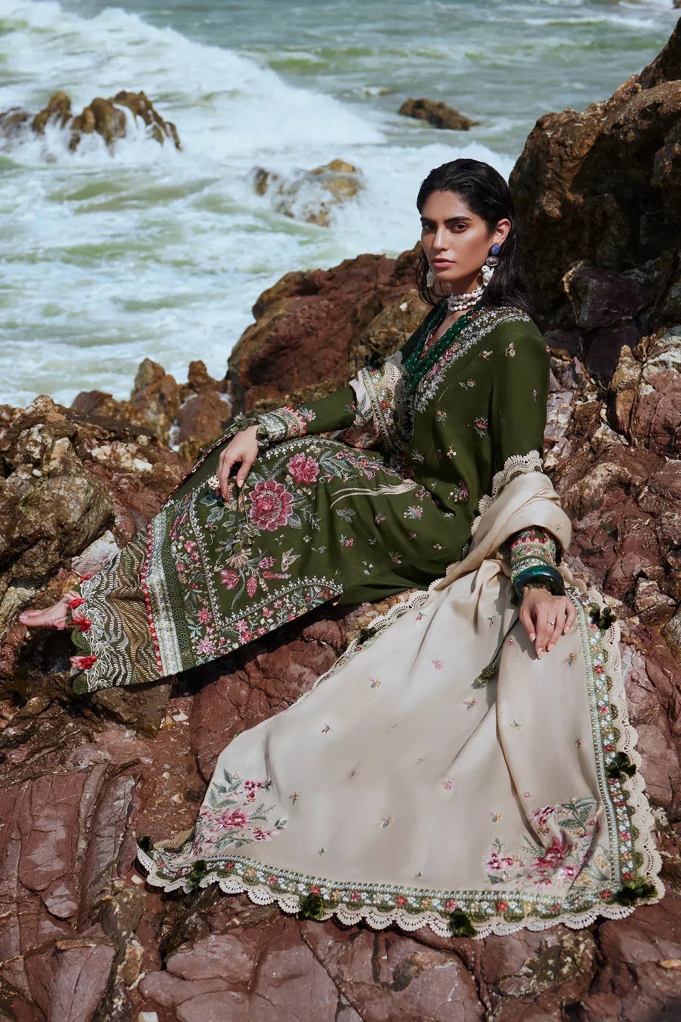Elan | Winter 23 | CORA (EW23-03) - Rang-e-Khaas
