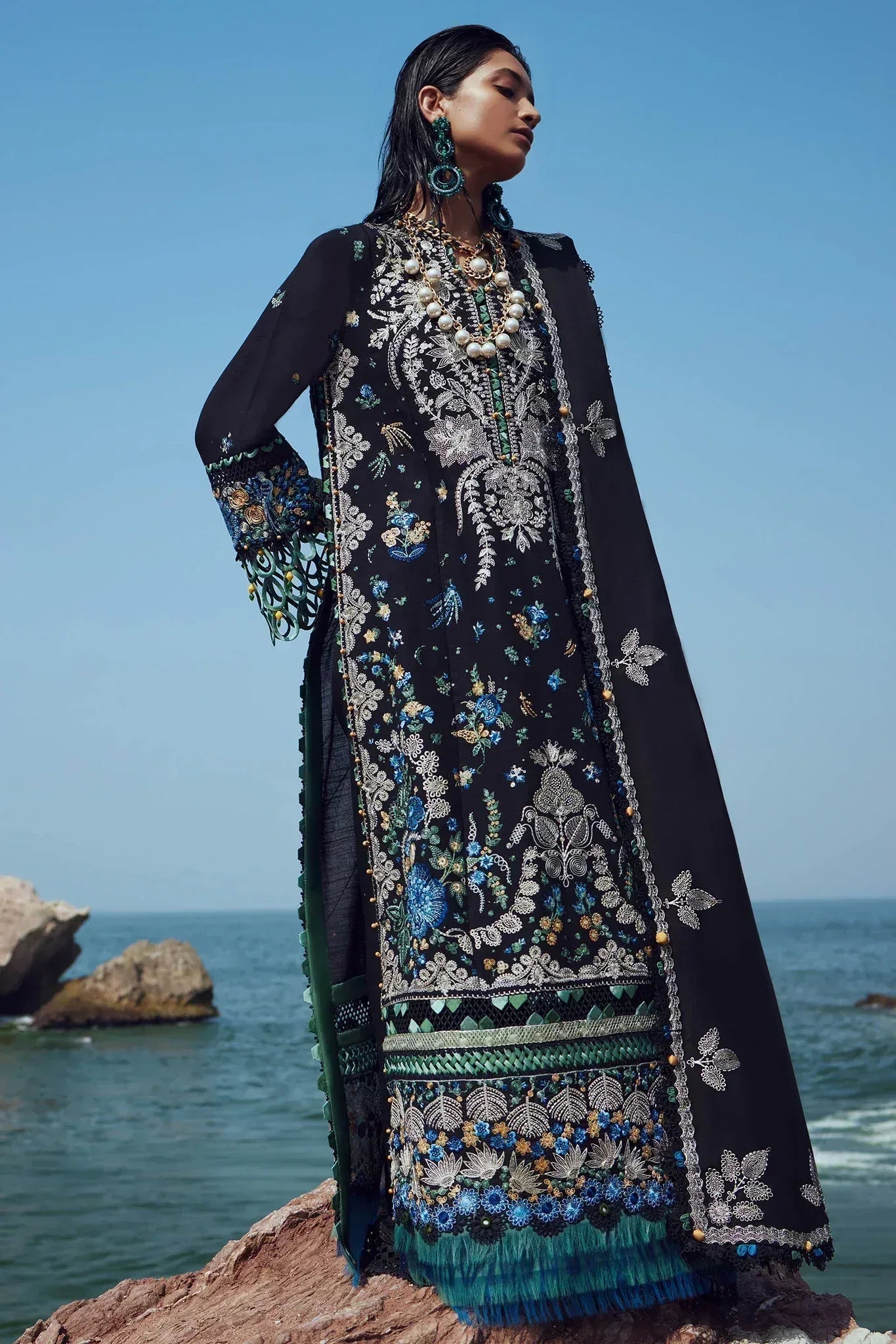 Elan | Winter 23 | AYANNA (EW23-09) - Rang-e-Khaas