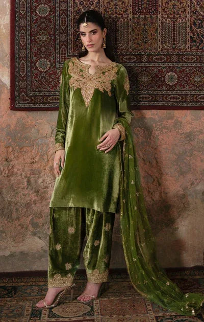 Maya | Viola Luxe Velvet 25 | TALIYA - Rang-e-Khaas
