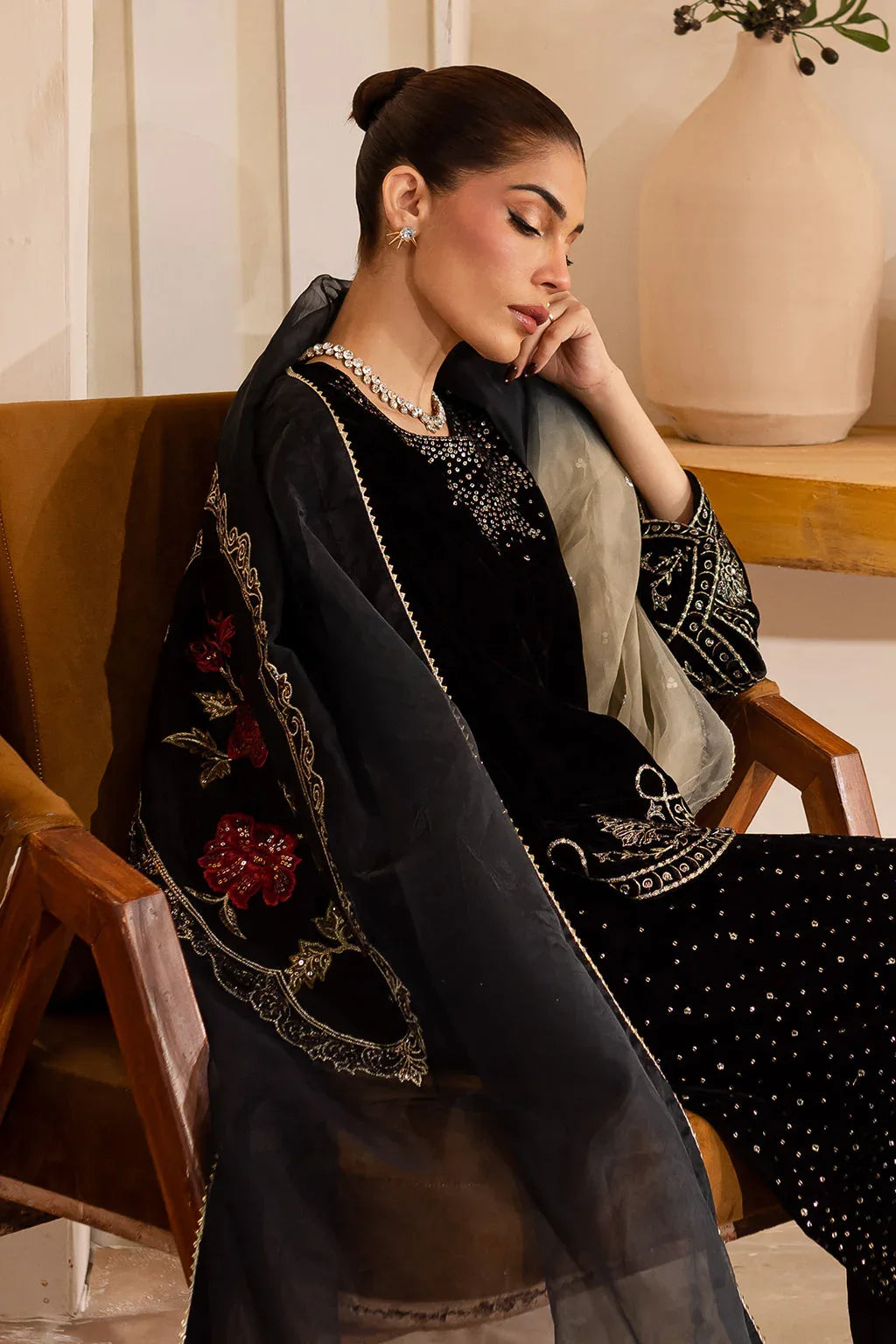 Vanya | Velvet Formals 24 |  KV-51 - Rang-e-Khaas