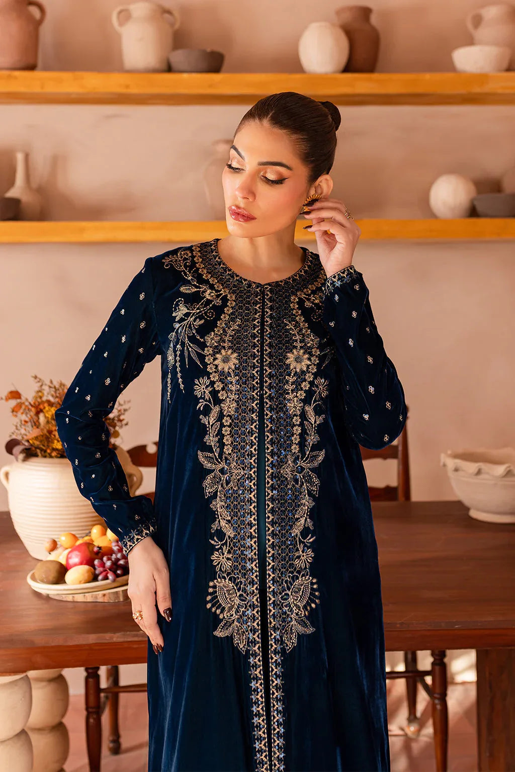 Vanya | Velvet Formals 24 |  KV-54 - Rang-e-Khaas