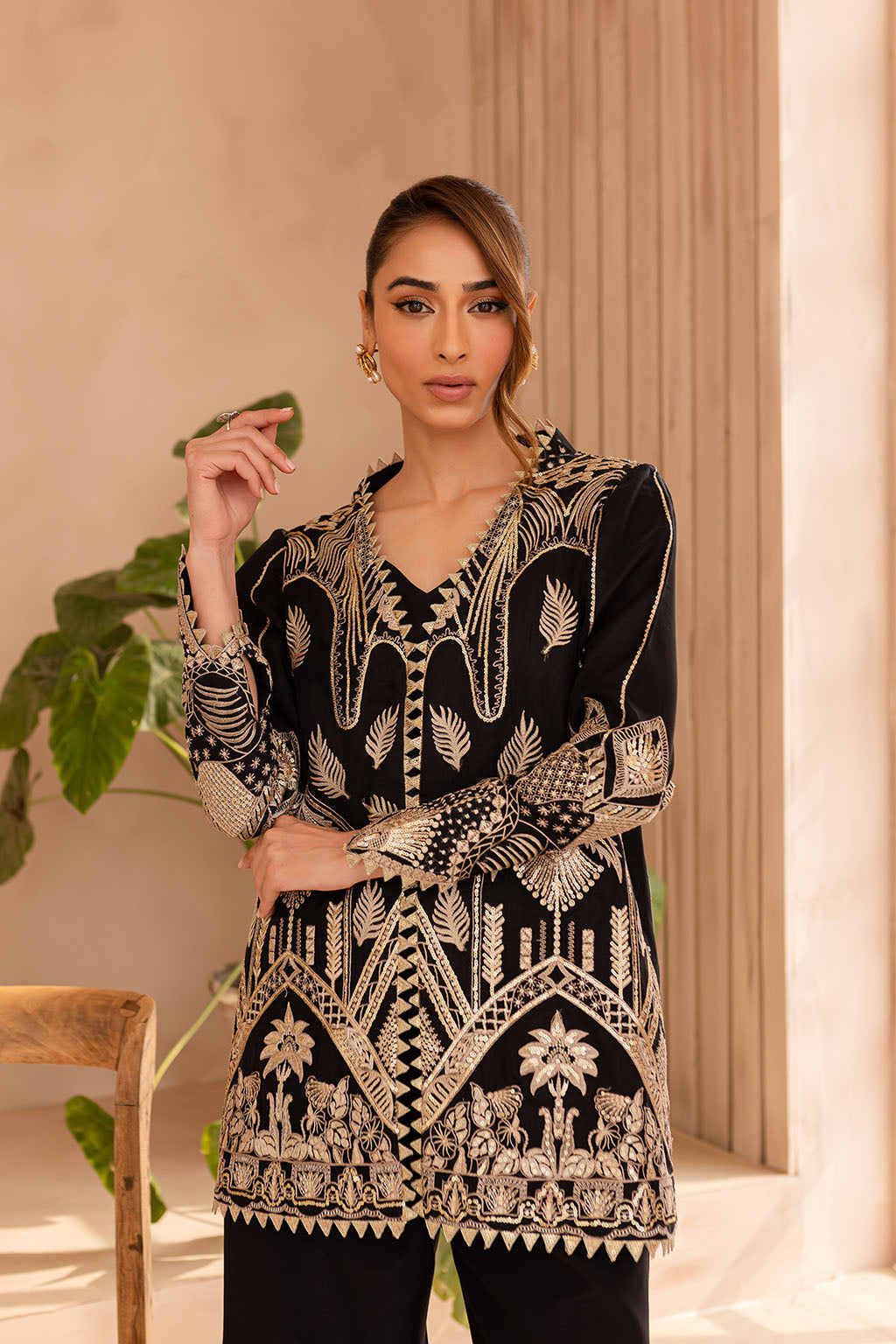 Vanya | Veranda Fromals |  VR-01 - Rang-e-Khaas