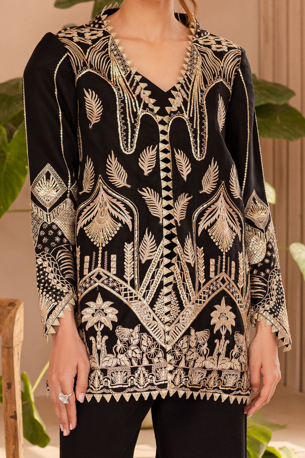 Vanya | Veranda Fromals |  VR-01 - Rang-e-Khaas