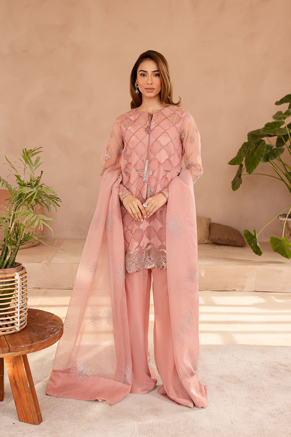 Vanya | Veranda Fromals |  VR-02 - Rang-e-Khaas