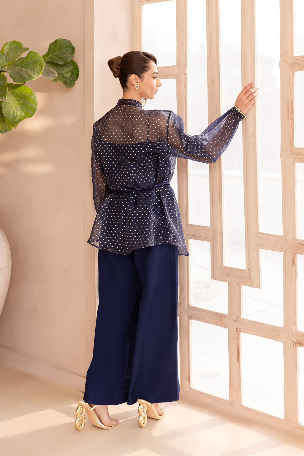 Vanya | Veranda Fromals |  VR-06 - Rang-e-Khaas