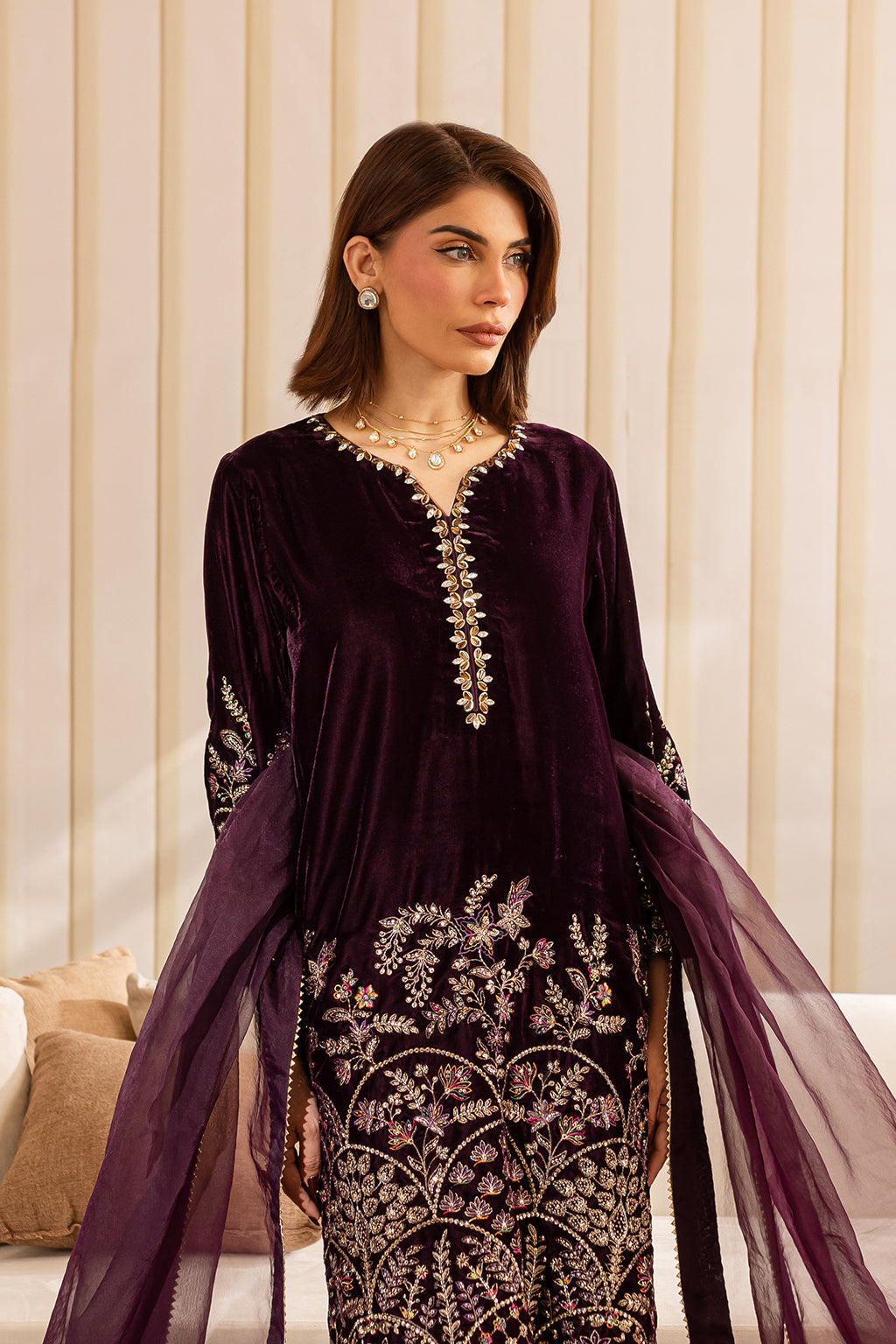 Vanya | Velvet Formals 24 |  KV-52