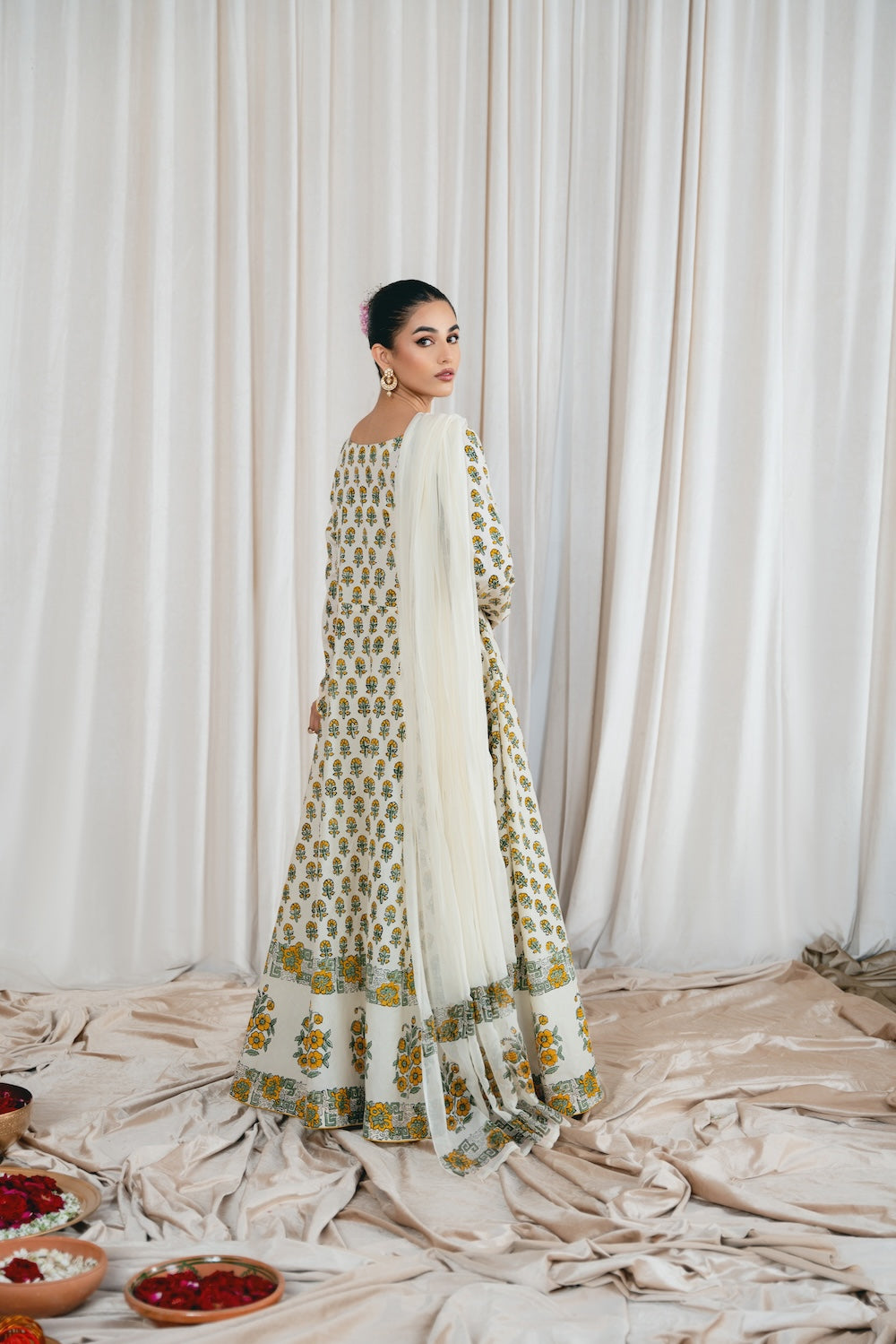 Vintage | Eid Edit 24 | Aarohi - Rang-e-Khaas