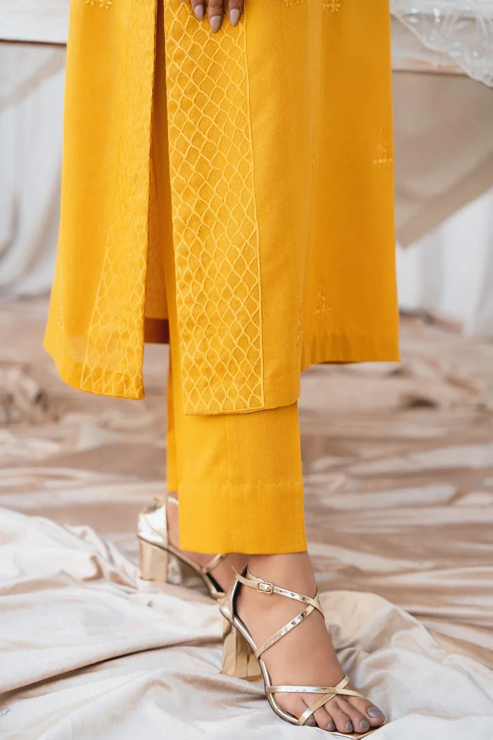 Vintage | Eid Edit 24 | Mehroz - Rang-e-Khaas