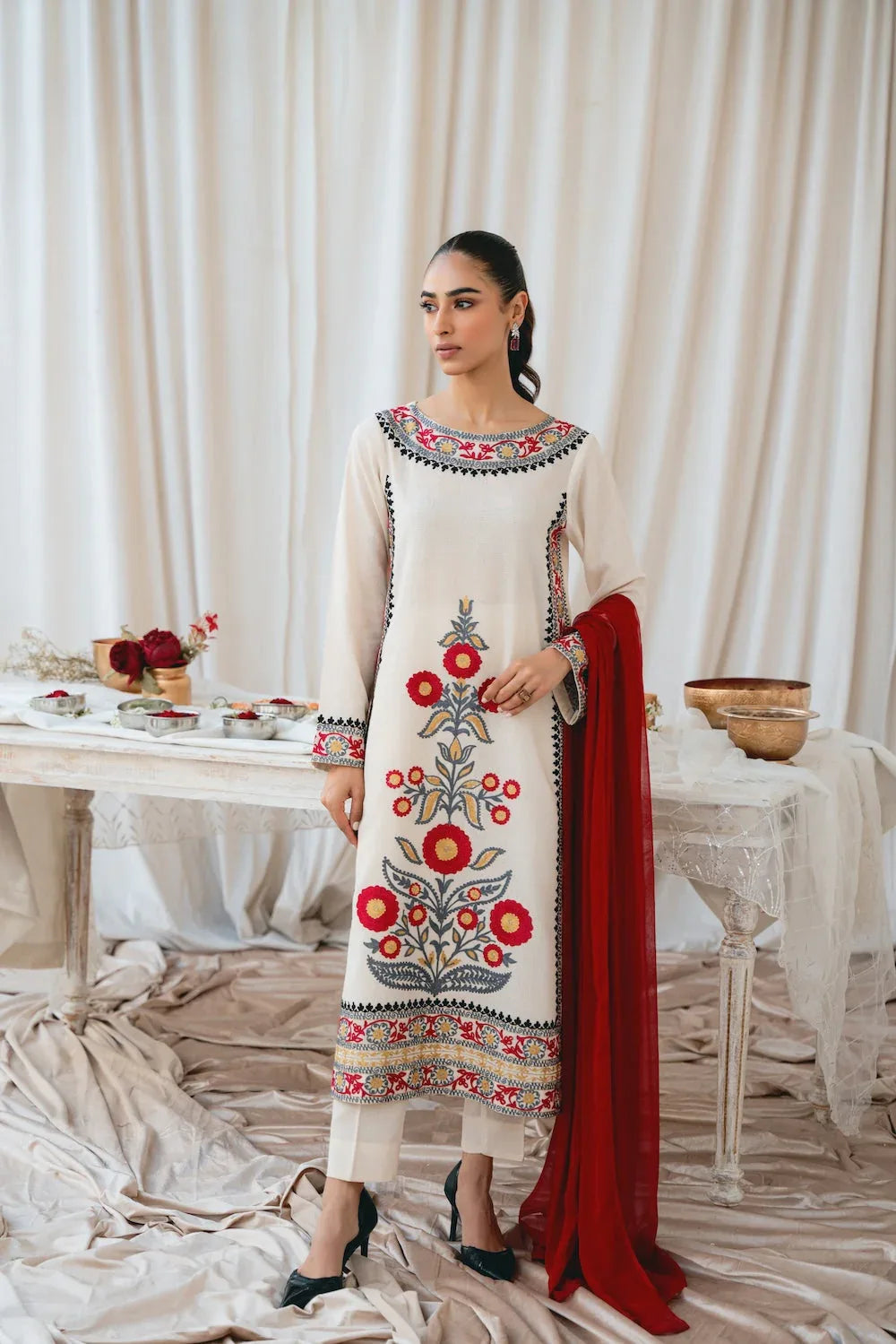 Vintage | Eid Edit 24 | Sohaina - Rang-e-Khaas