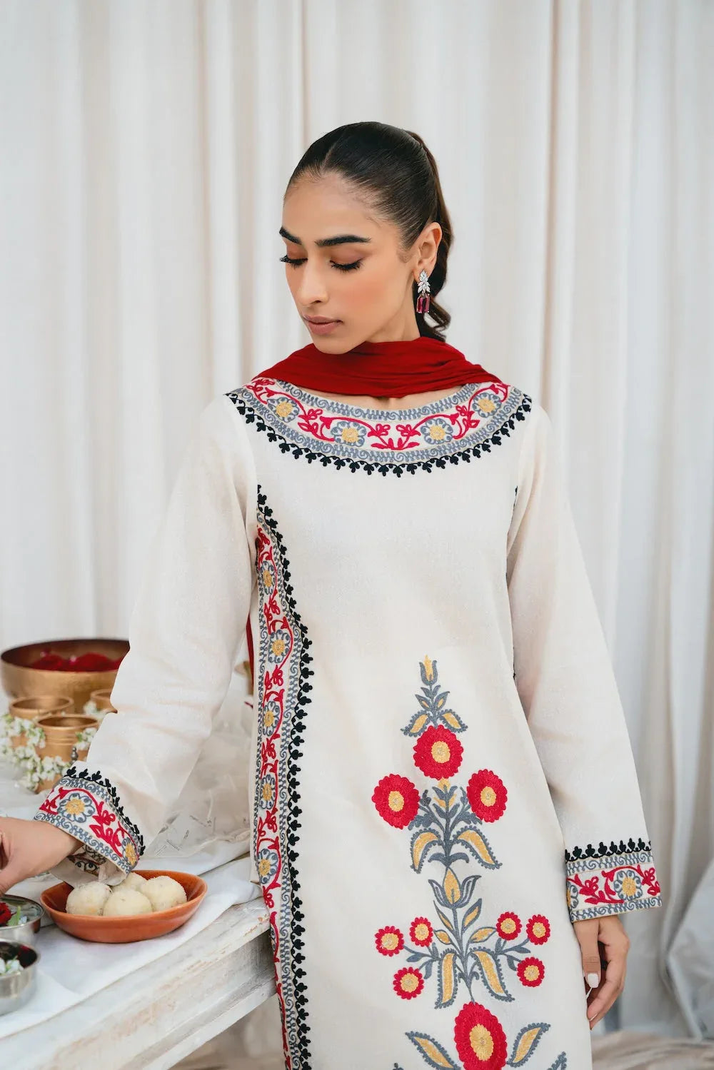 Vintage | Eid Edit 24 | Sohaina - Rang-e-Khaas