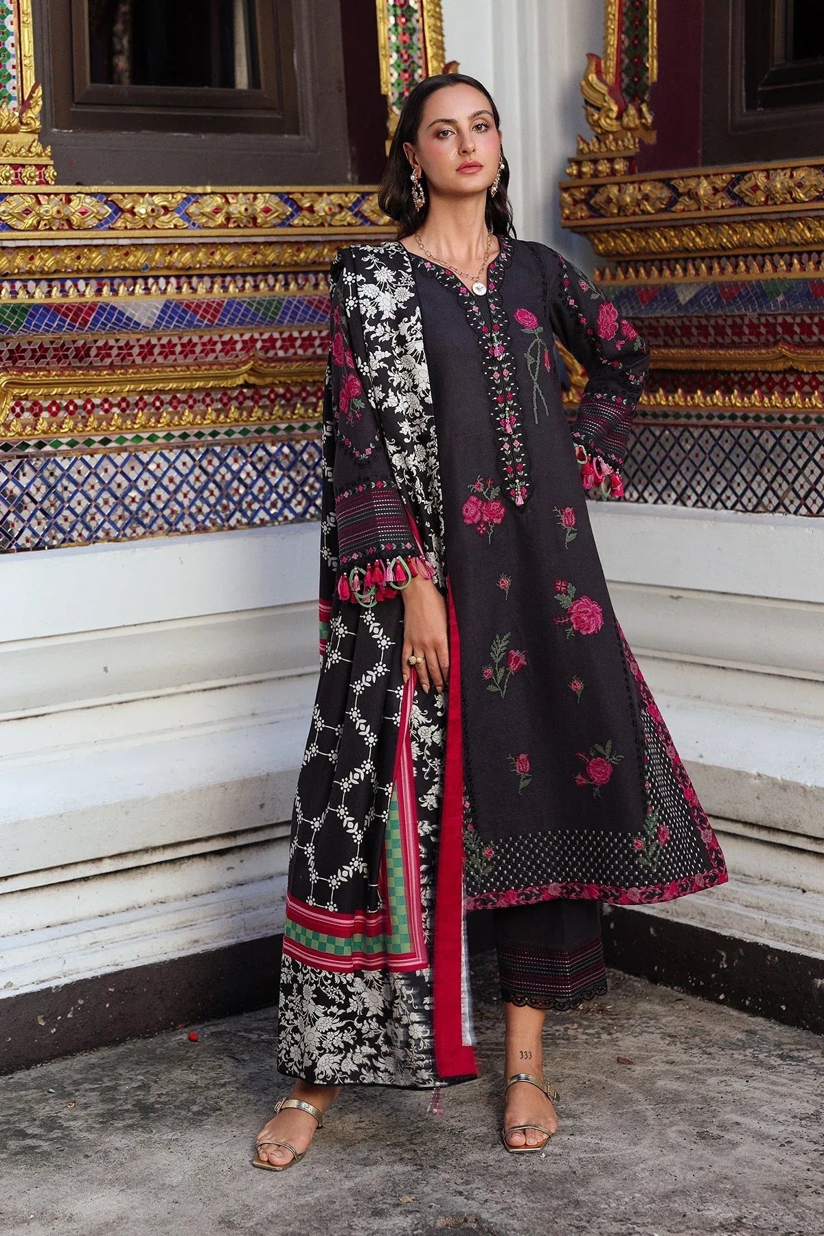 Charizma | Poshima Winters 25 |  3-pc Unstitched Wool Shawl Collection PSW5-05 - Rang-e-Khaas