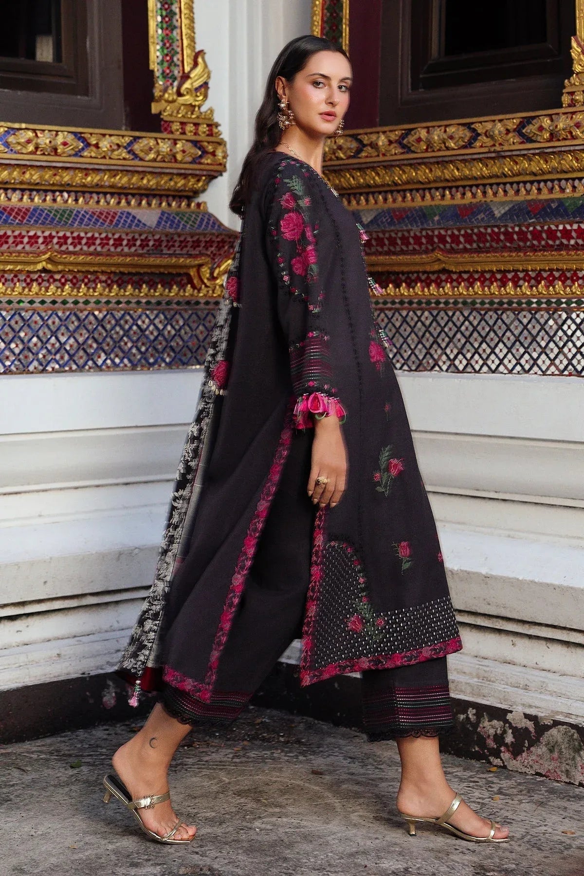 Charizma | Poshima Winters 25 |  3-pc Unstitched Wool Shawl Collection PSW5-05 - Rang-e-Khaas