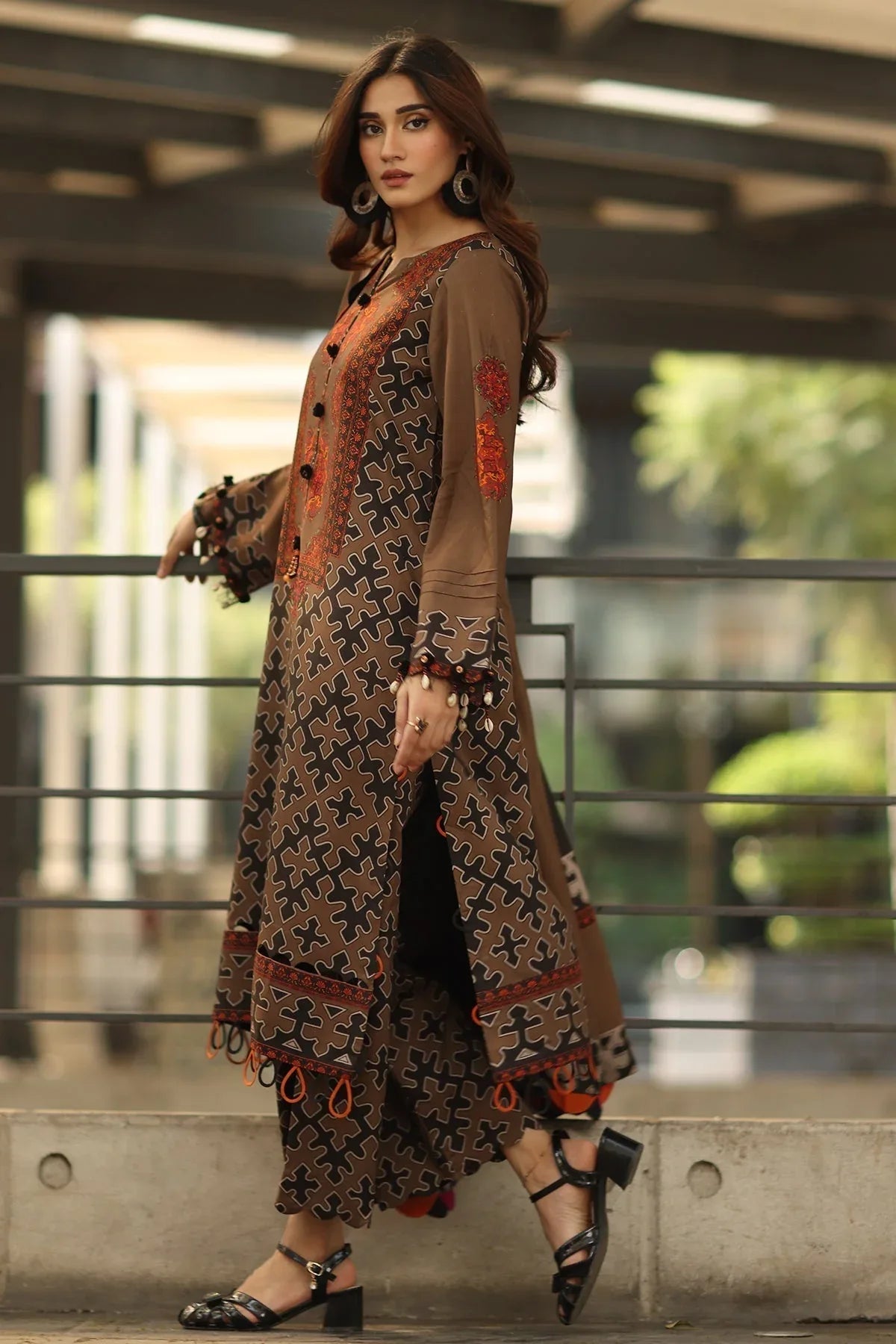 Charizma | C Prints Winter 25 | CPW5-17 - Rang-e-Khaas