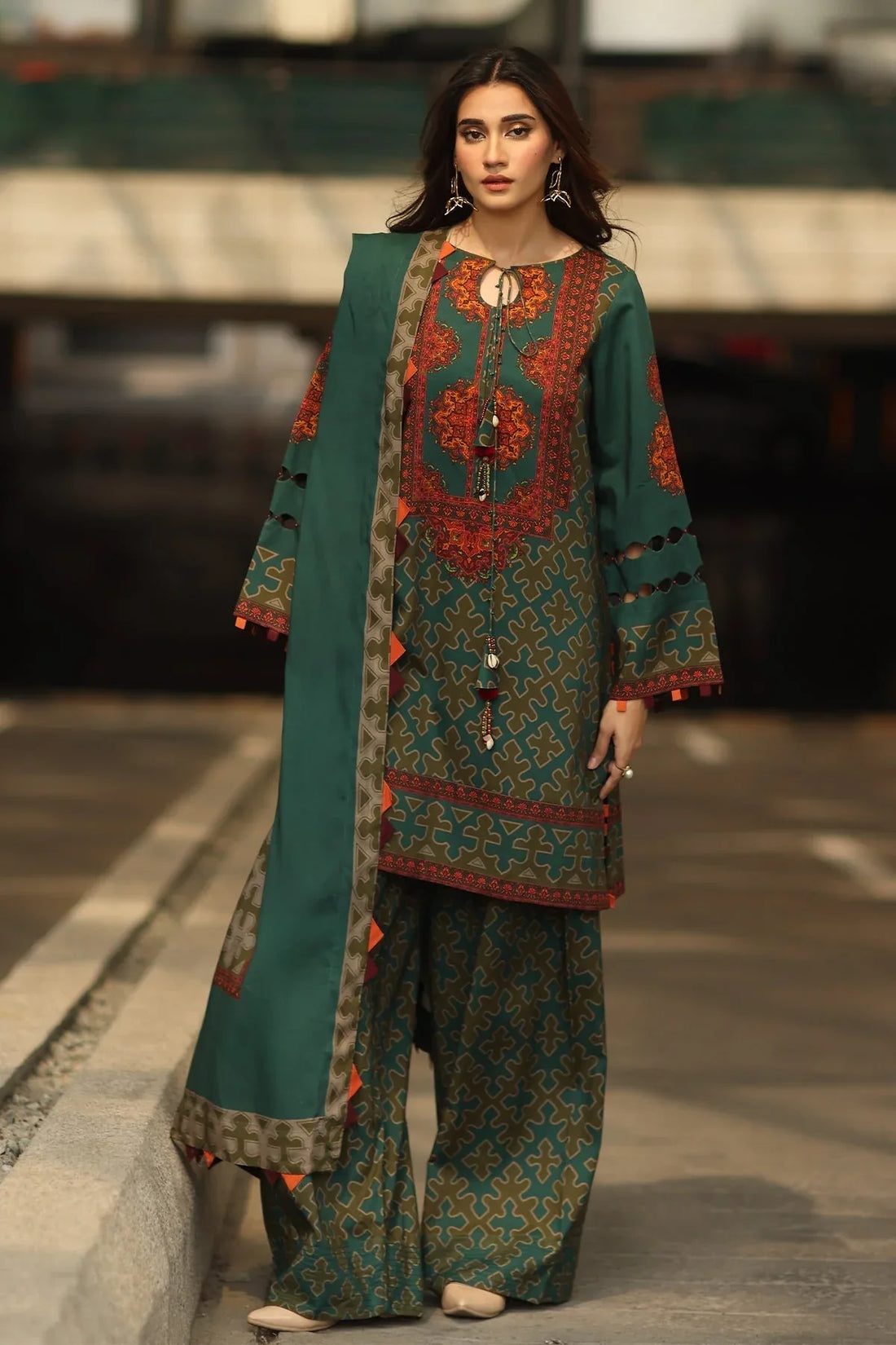 Charizma | C Prints Winter 25 | CPW5-11 - Rang-e-Khaas
