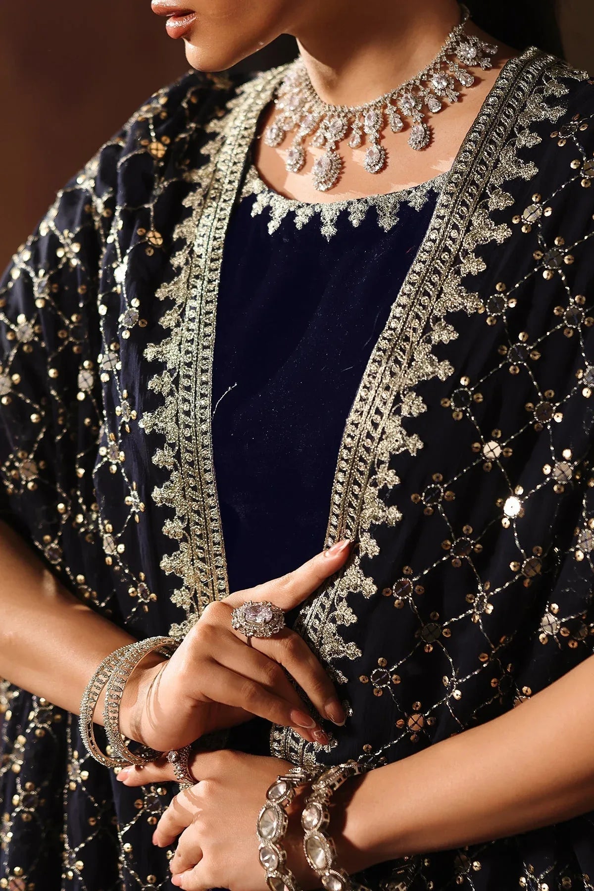 Charizma | Zeel Velvet 25 |  VVT-5-04 - Rang-e-Khaas
