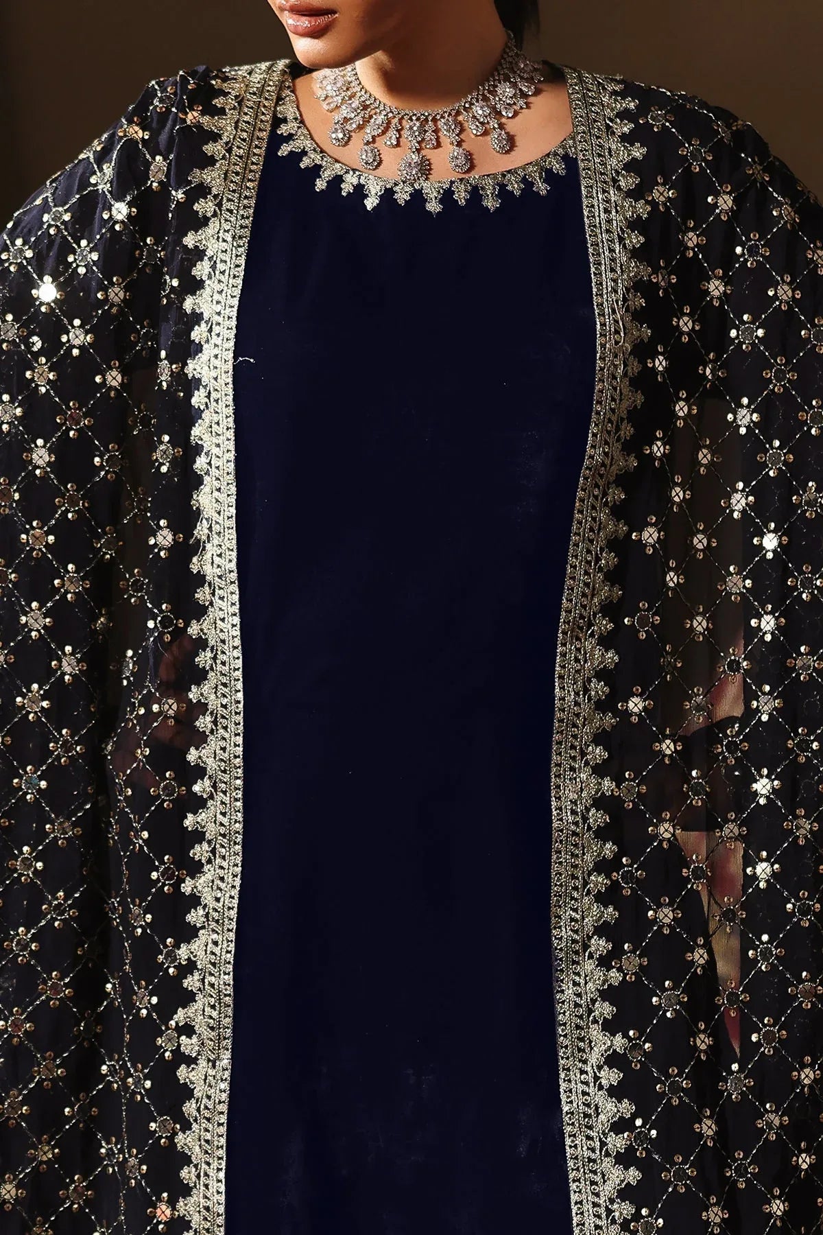 Charizma | Zeel Velvet 25 |  VVT-5-04 - Rang-e-Khaas