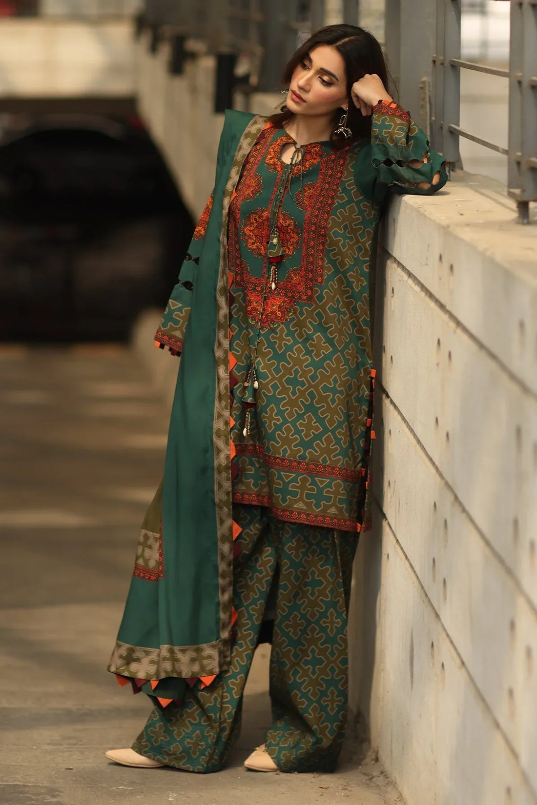 Charizma | C Prints Winter 25 | CPW5-11 - Rang-e-Khaas