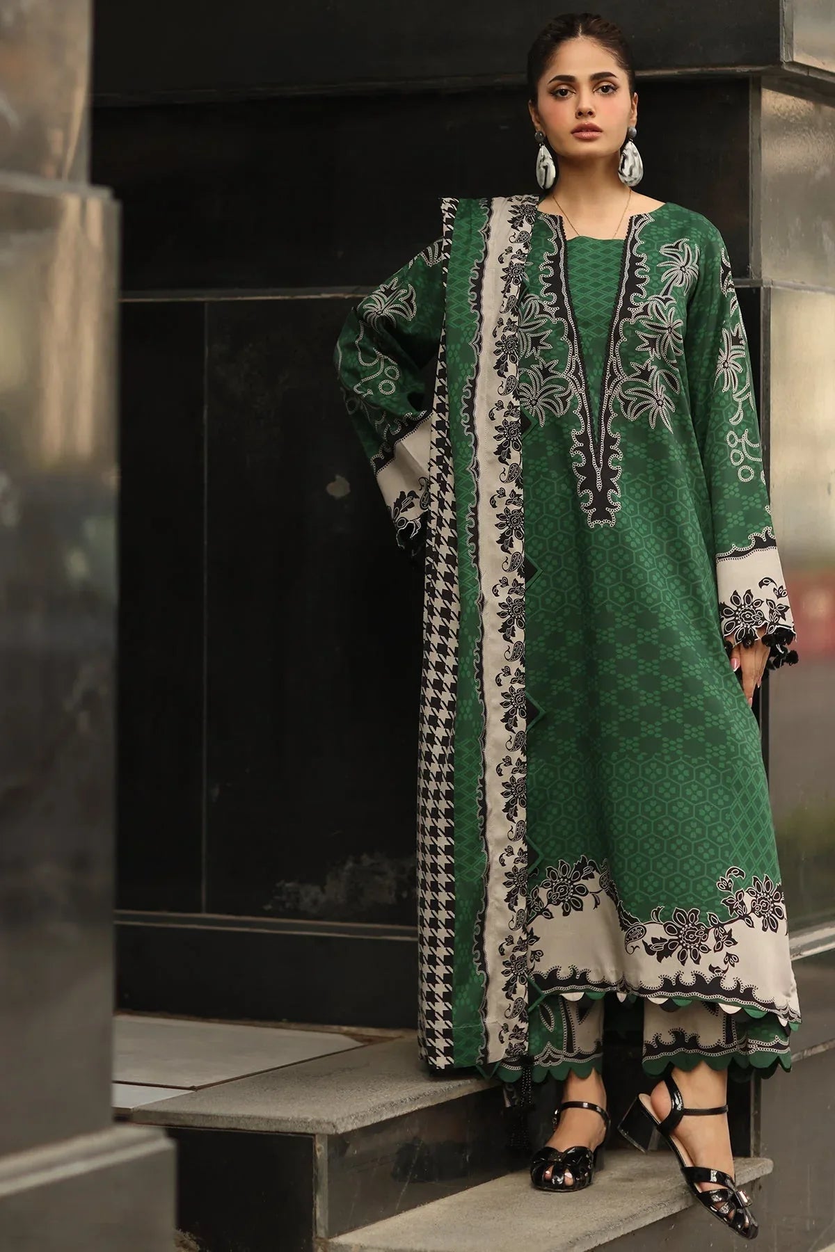 Charizma | C Prints Winter 25 | CPW5-14 - Rang-e-Khaas