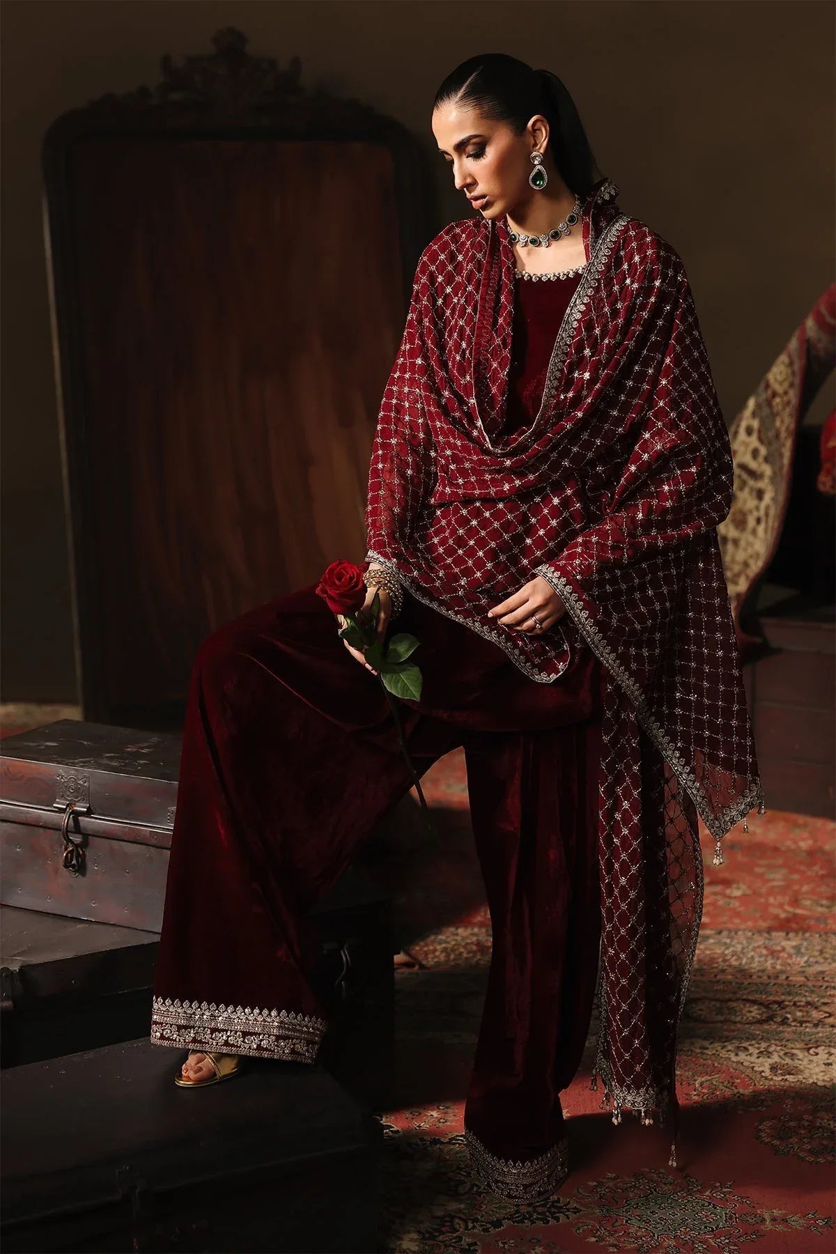 Charizma | Zeel Velvet 25 |  VVT-5-02 - Rang-e-Khaas
