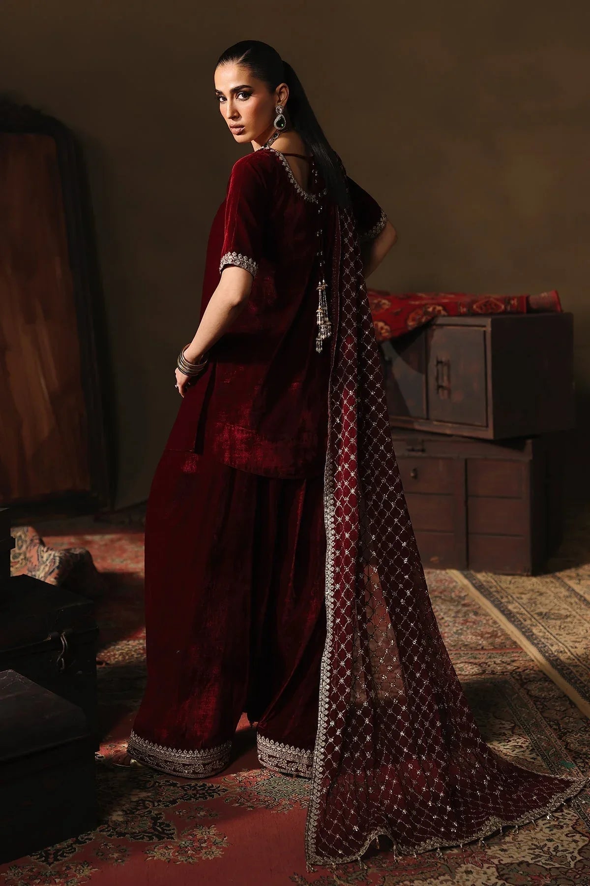 Charizma | Zeel Velvet 25 |  VVT-5-02 - Rang-e-Khaas