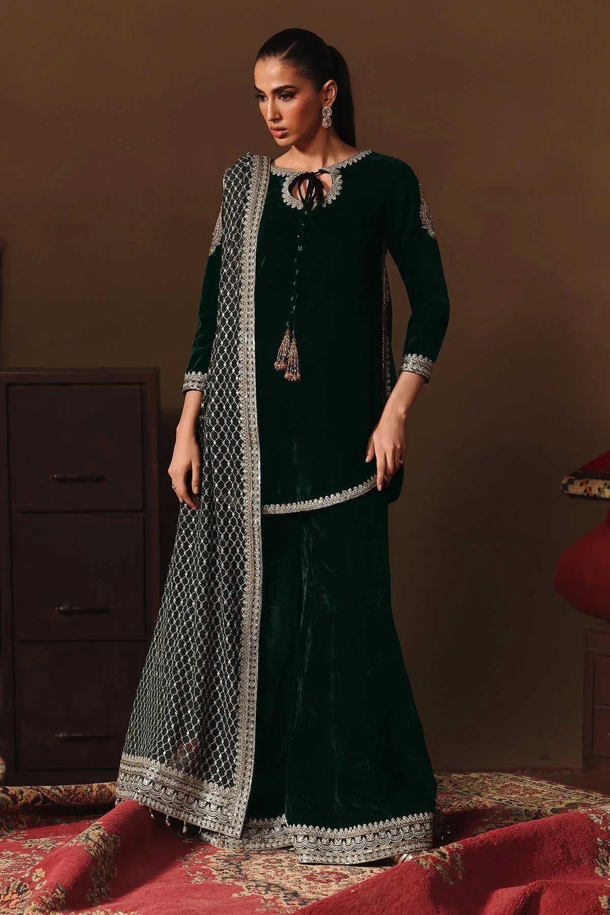Charizma | Zeel Velvet 25 |  VVT-5-01 - Rang-e-Khaas
