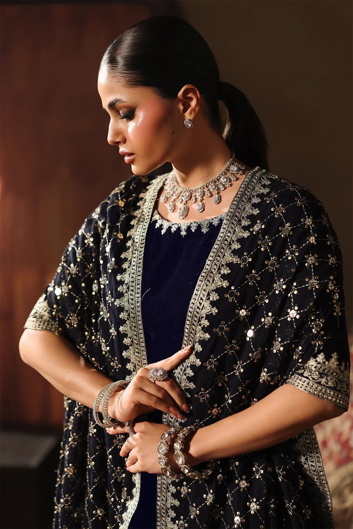 Charizma | Zeel Velvet 25 |  VVT-5-04 - Rang-e-Khaas