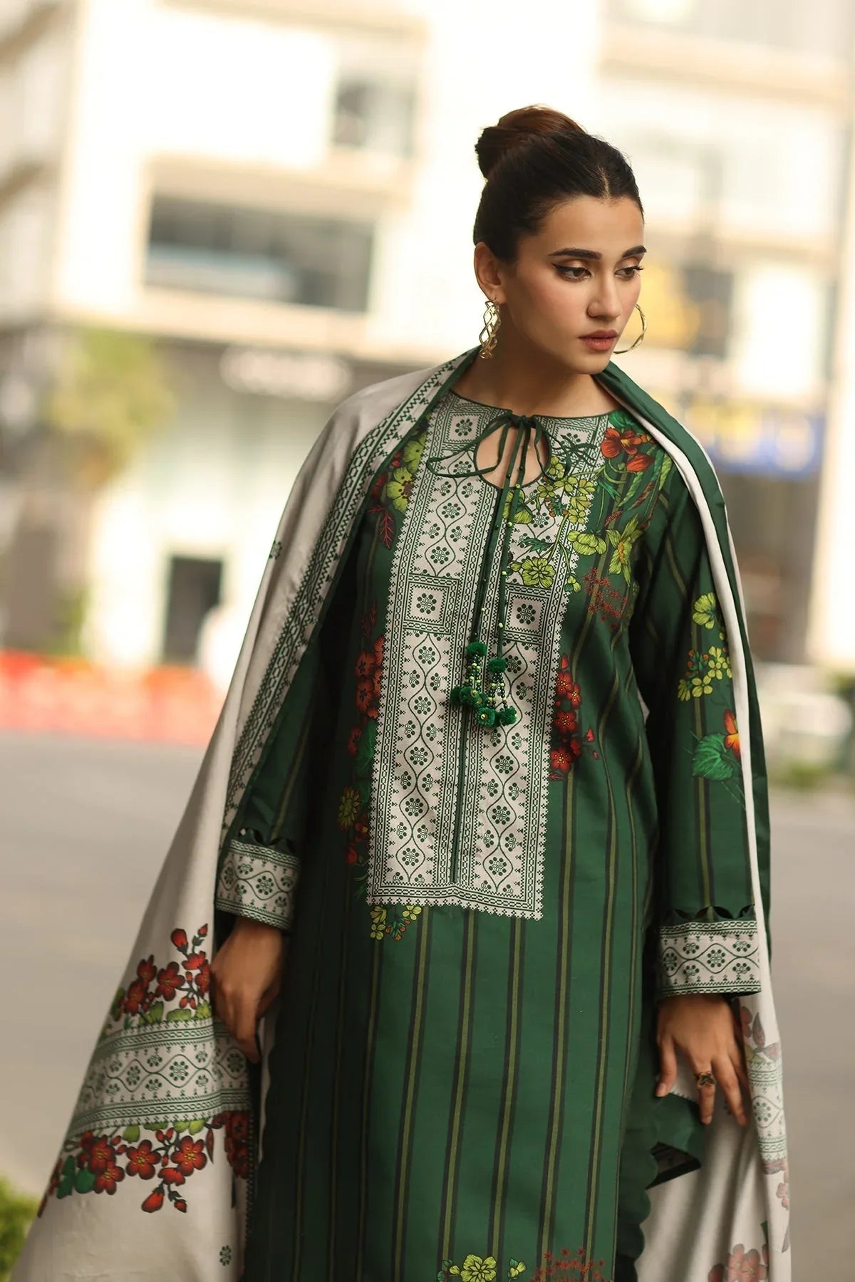 Charizma | C Prints Winter 25 | CPW5-26 - Rang-e-Khaas