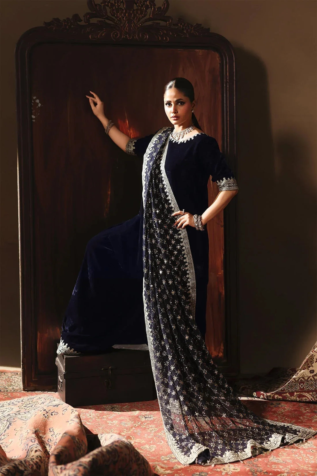 Charizma | Zeel Velvet 25 |  VVT-5-04 - Rang-e-Khaas