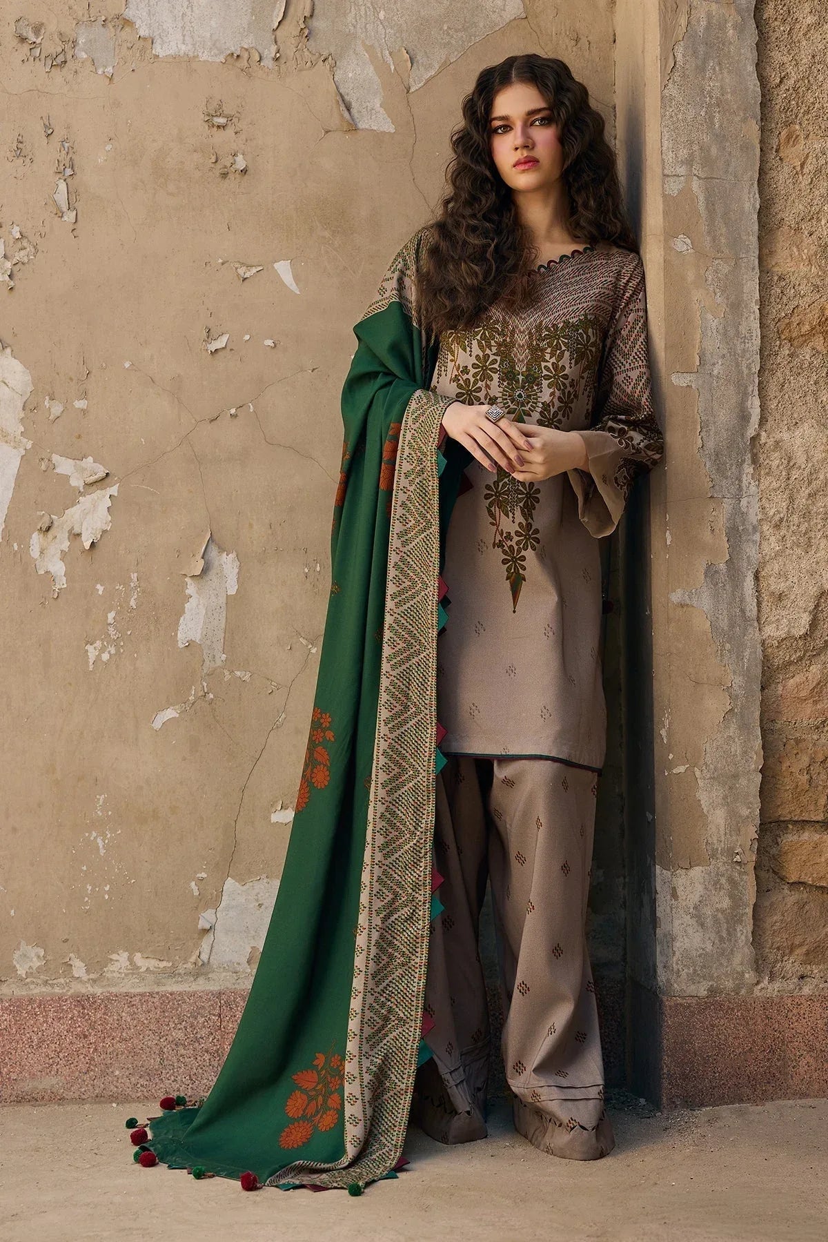 Charizma | C Prints Winter 25 | CPW5-19 - Rang-e-Khaas