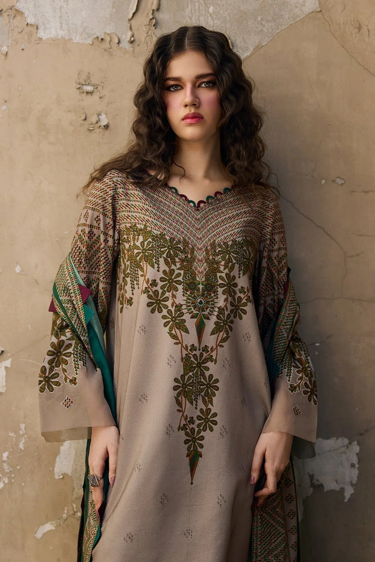 Charizma | C Prints Winter 25 | CPW5-19 - Rang-e-Khaas