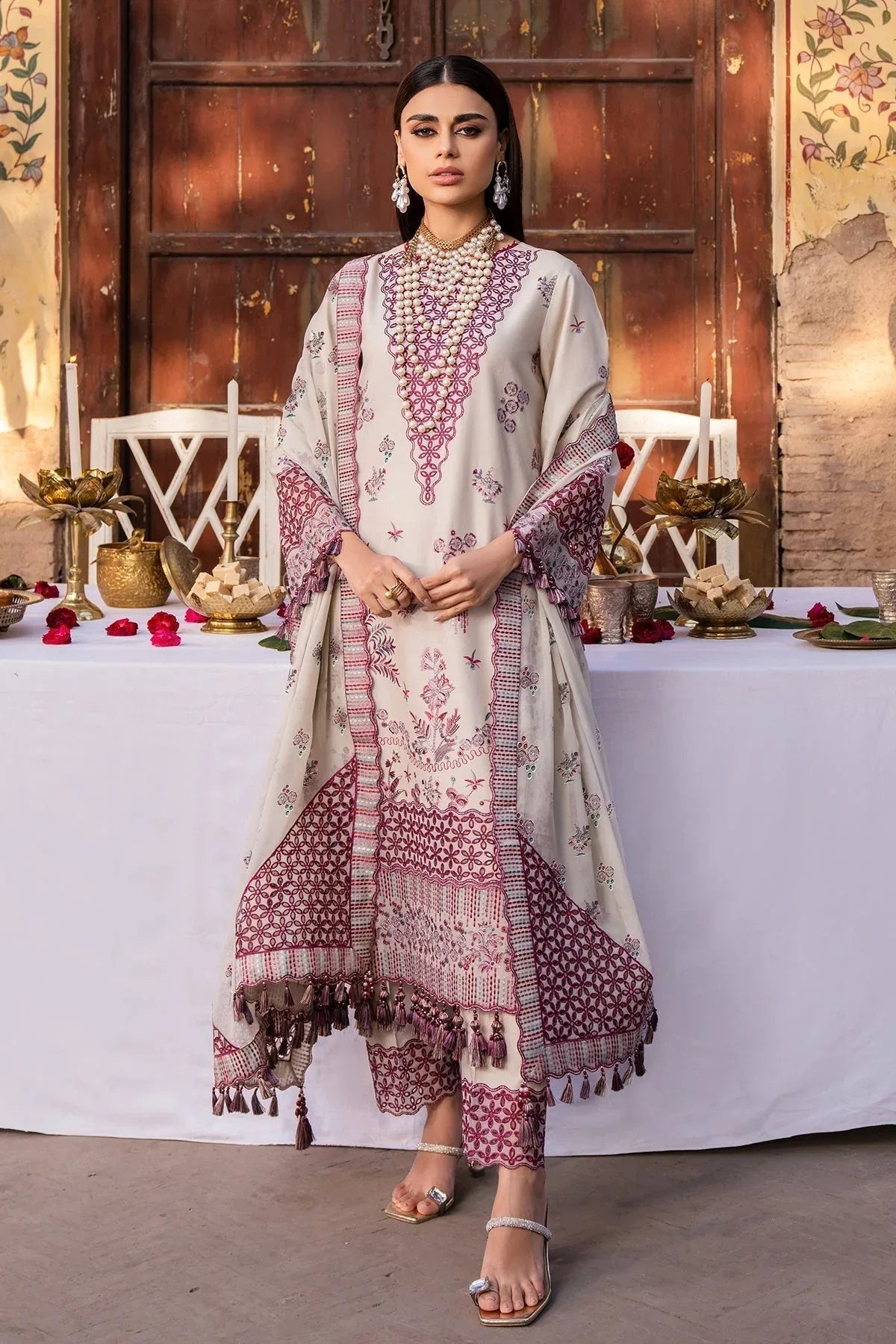 Alizeh | Rawayat Luxury Lawn 24 | Hayat - Rang-e-Khaas