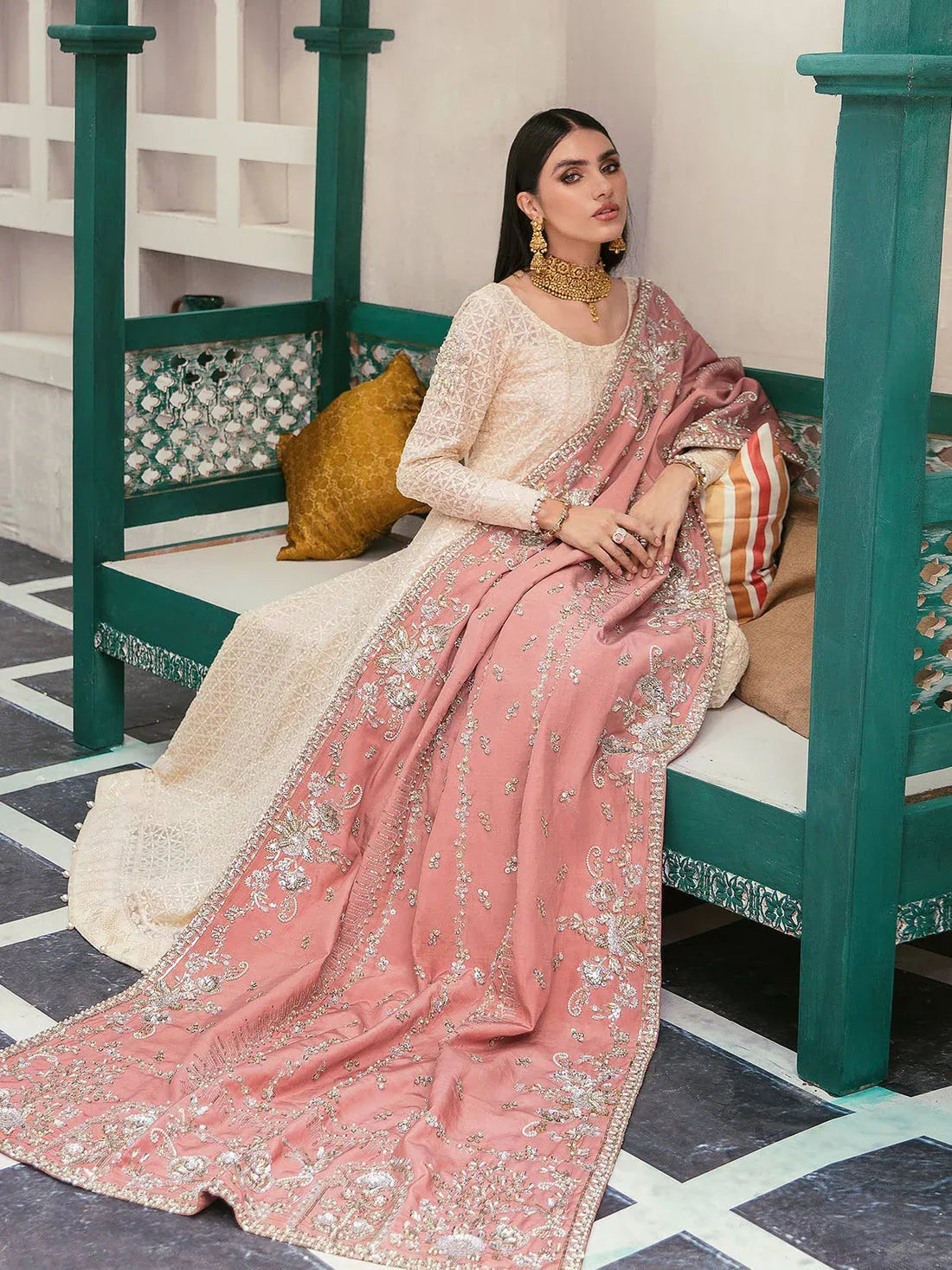 Gulaal | Wedding Formals | GL-WS-22V1-34 (PISHWAS AND CHOORIDAAR PYJAMA) - Rang-e-Khaas