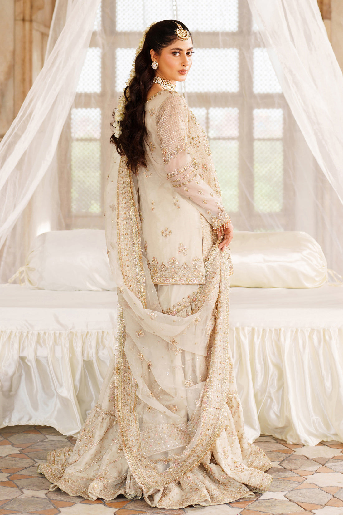 Aneeqa