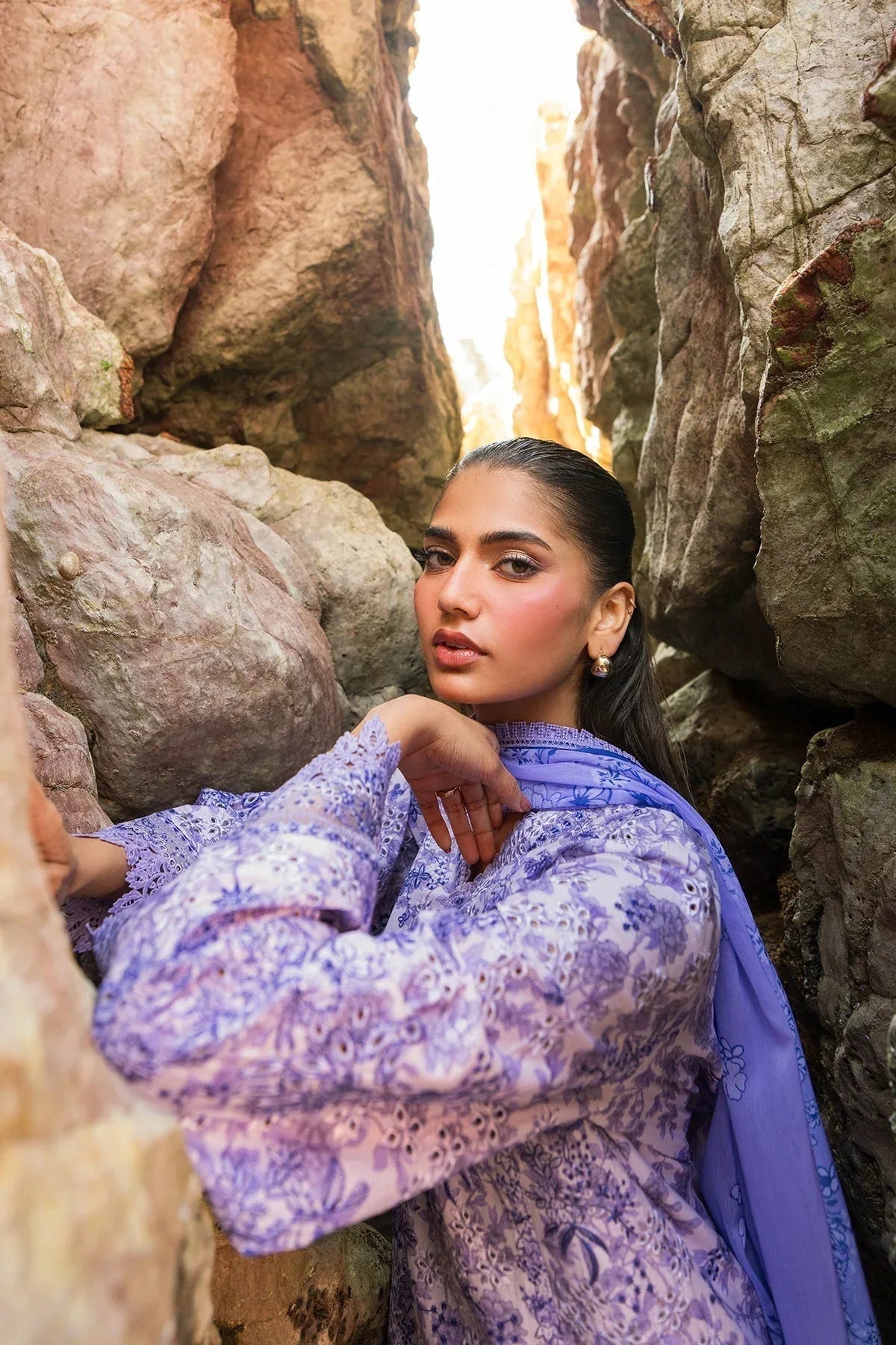 Afrozeh | Endless Summer | Verve - Rang-e-Khaas