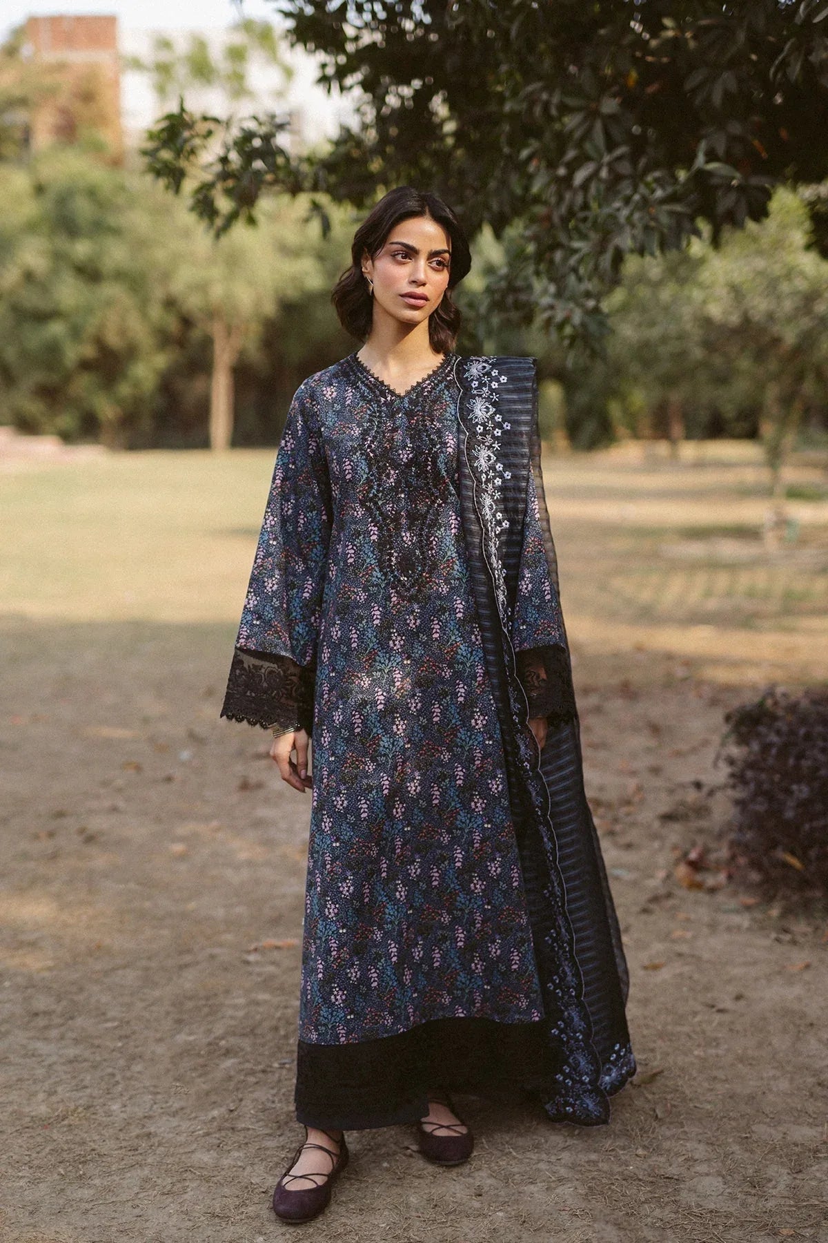 Ayzel | The Bare Minimum | Aziel - Rang-e-Khaas