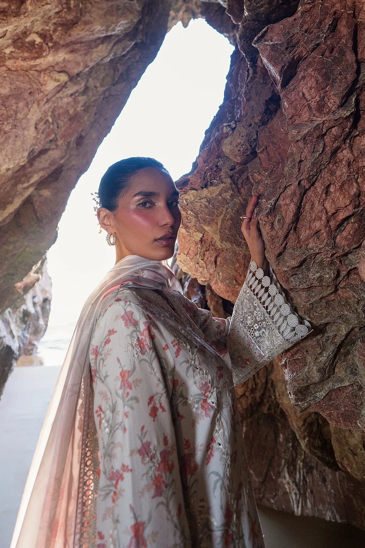 Afrozeh | Endless Summer | Nyssa - Rang-e-Khaas