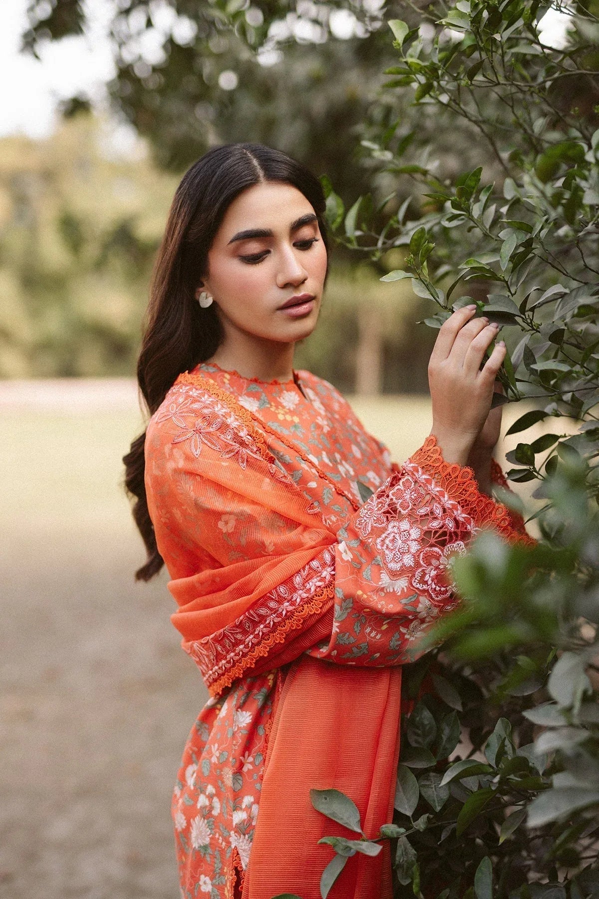 Ayzel | The Bare Minimum | Celine - Rang-e-Khaas