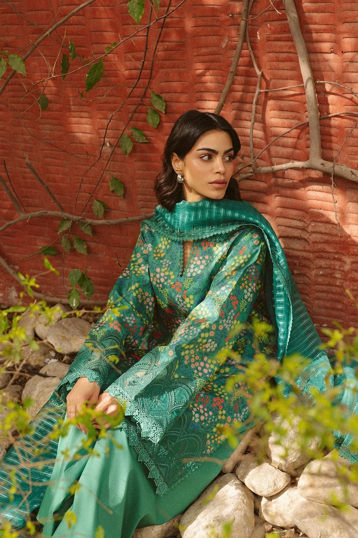 Ayzel | The Bare Minimum | Sanya - Rang-e-Khaas