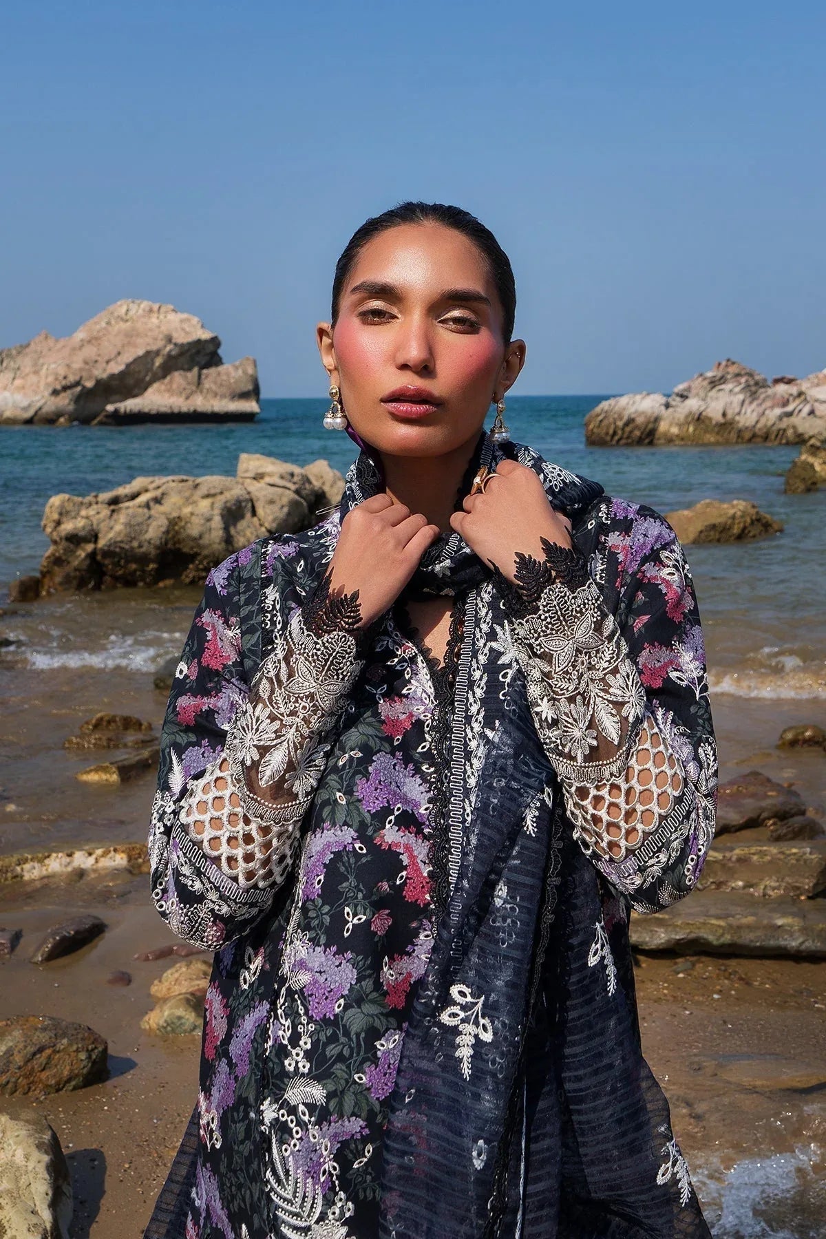 Afrozeh | Endless Summer | Velour - Rang-e-Khaas