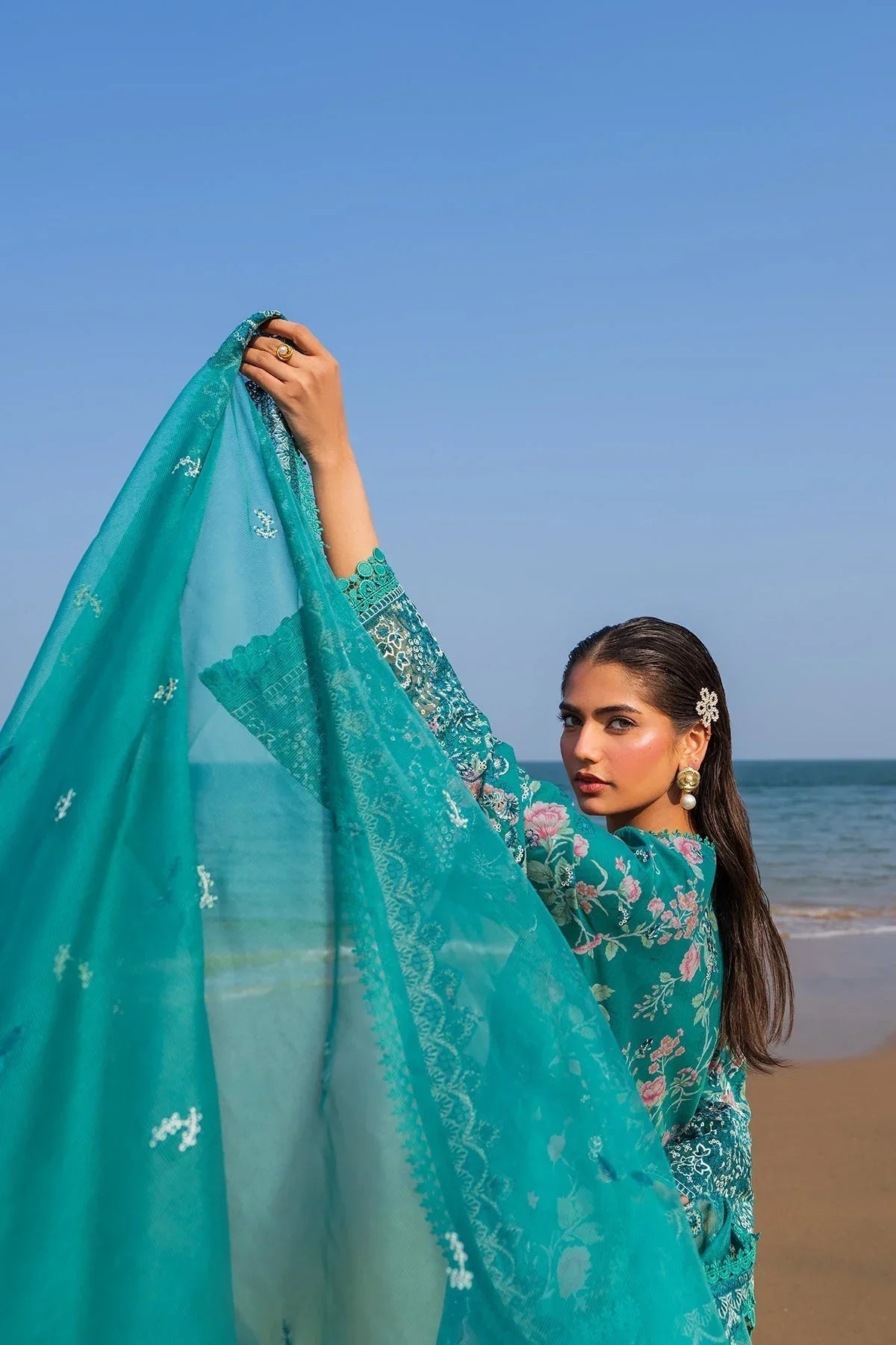 Afrozeh | Endless Summer | Plush - Rang-e-Khaas