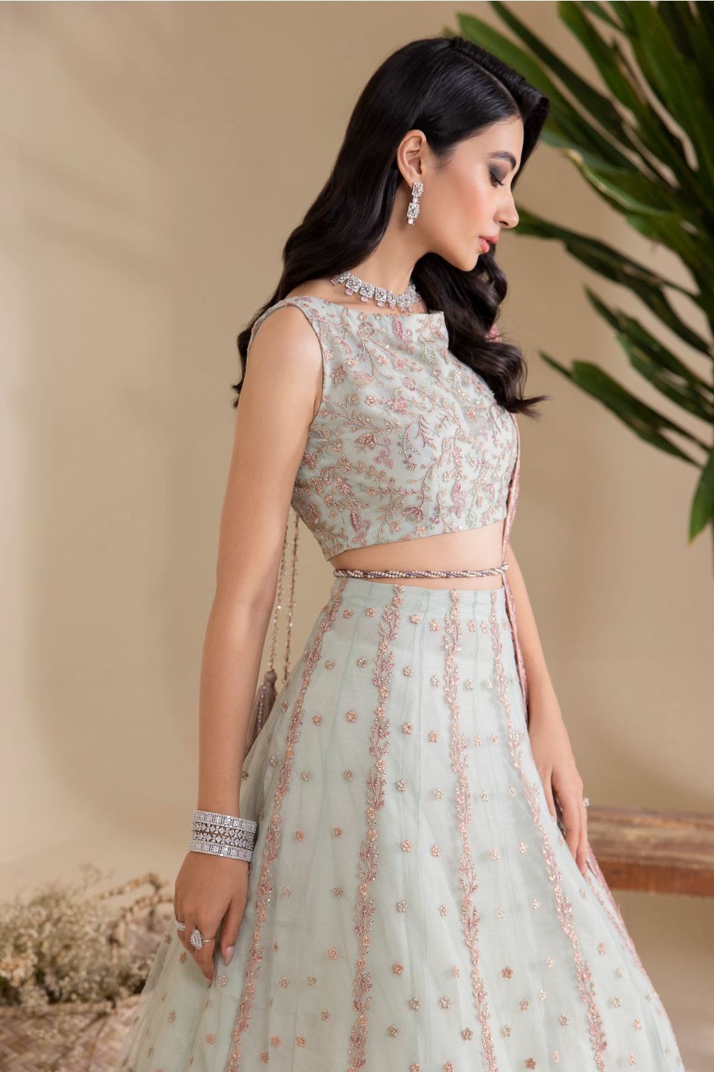 IZNIK | Aryanna
