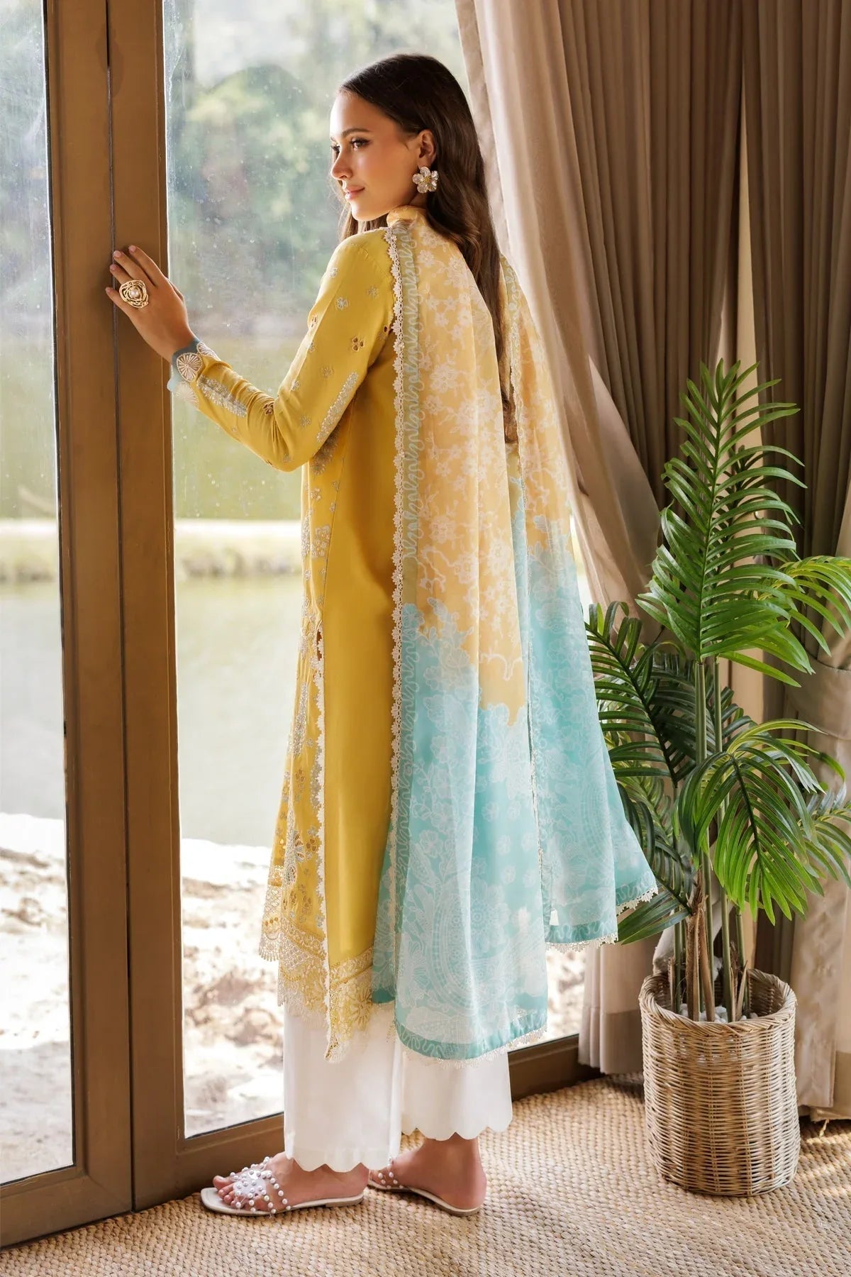 Xenia Formals | Luxury Lawn 25 | SINSEAD - Rang-e-Khaas