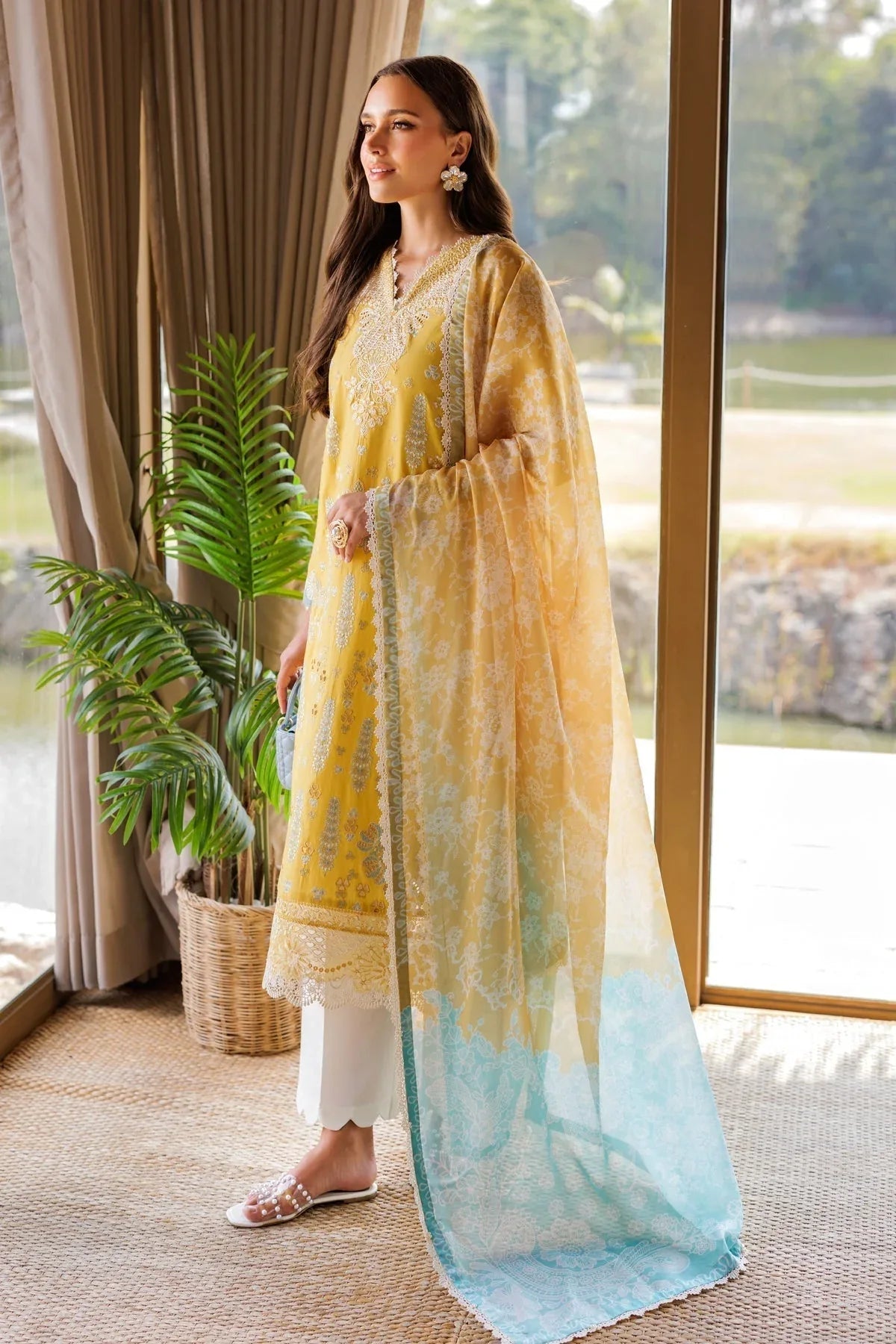 Xenia Formals | Luxury Lawn 25 | SINSEAD - Rang-e-Khaas