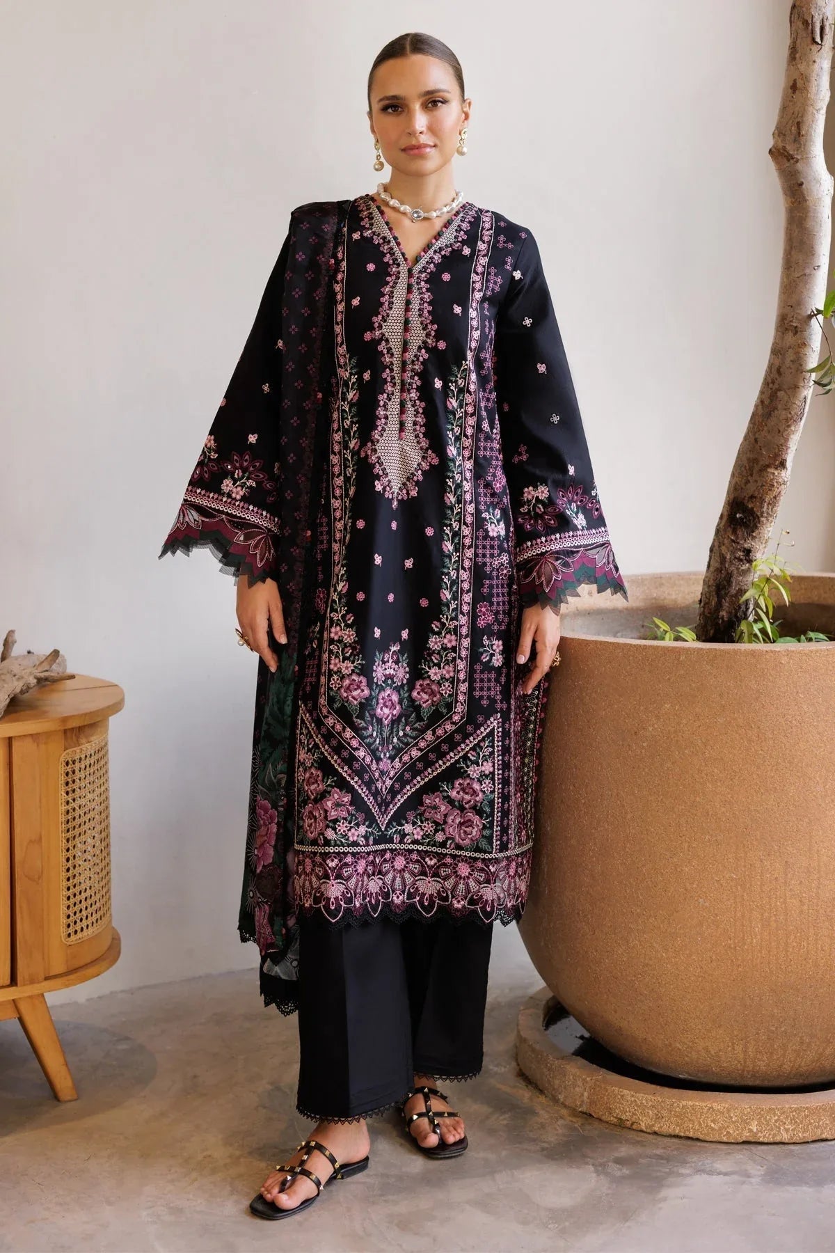 Xenia Formals | Luxury Lawn 25 | ZITA - Rang-e-Khaas