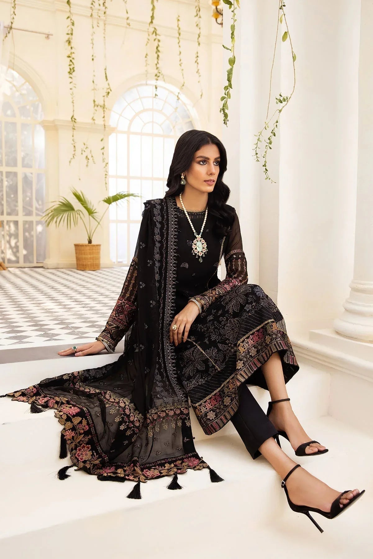 Xenia Formals | Raahi Luxury Formals | LILIA - Rang-e-Khaas