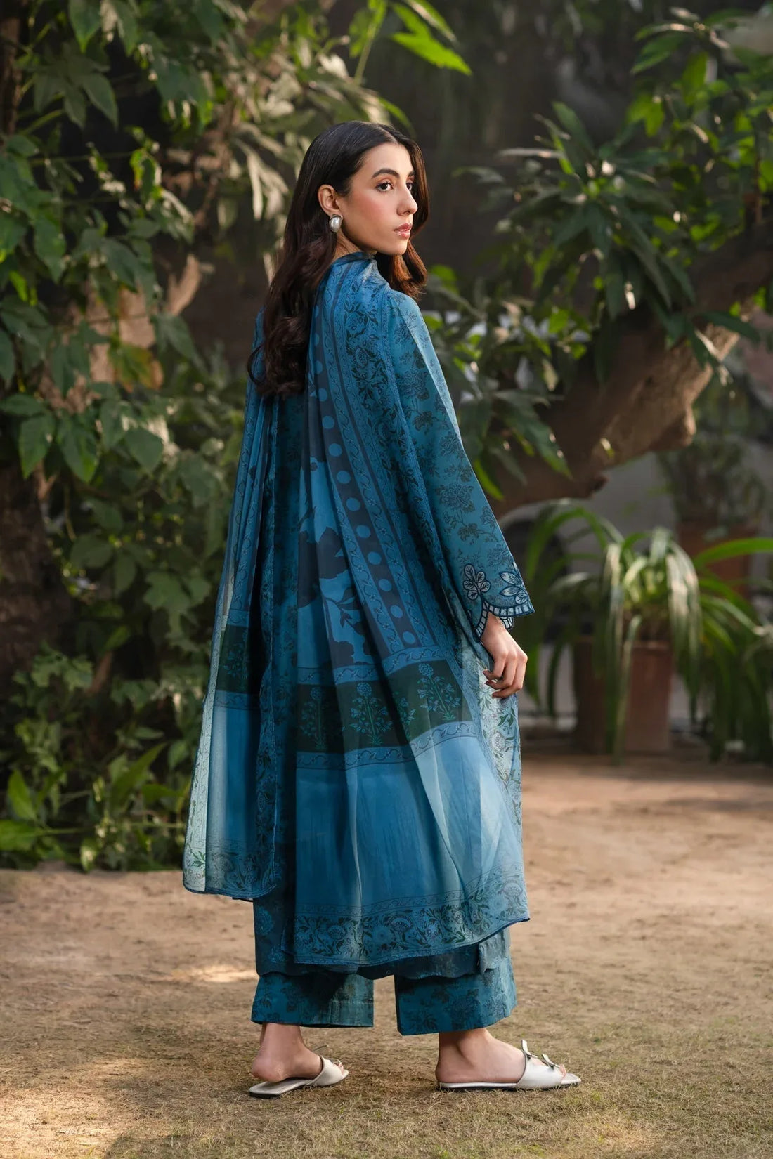 Xenia Formals | Summer Away 25 | ELLIS-A - Rang-e-Khaas