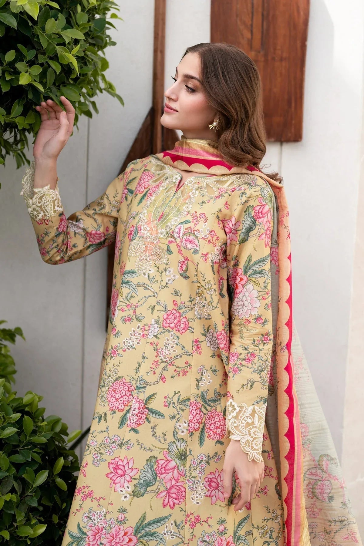 Xenia Formals | Summer Away 25 | SUN - Rang-e-Khaas
