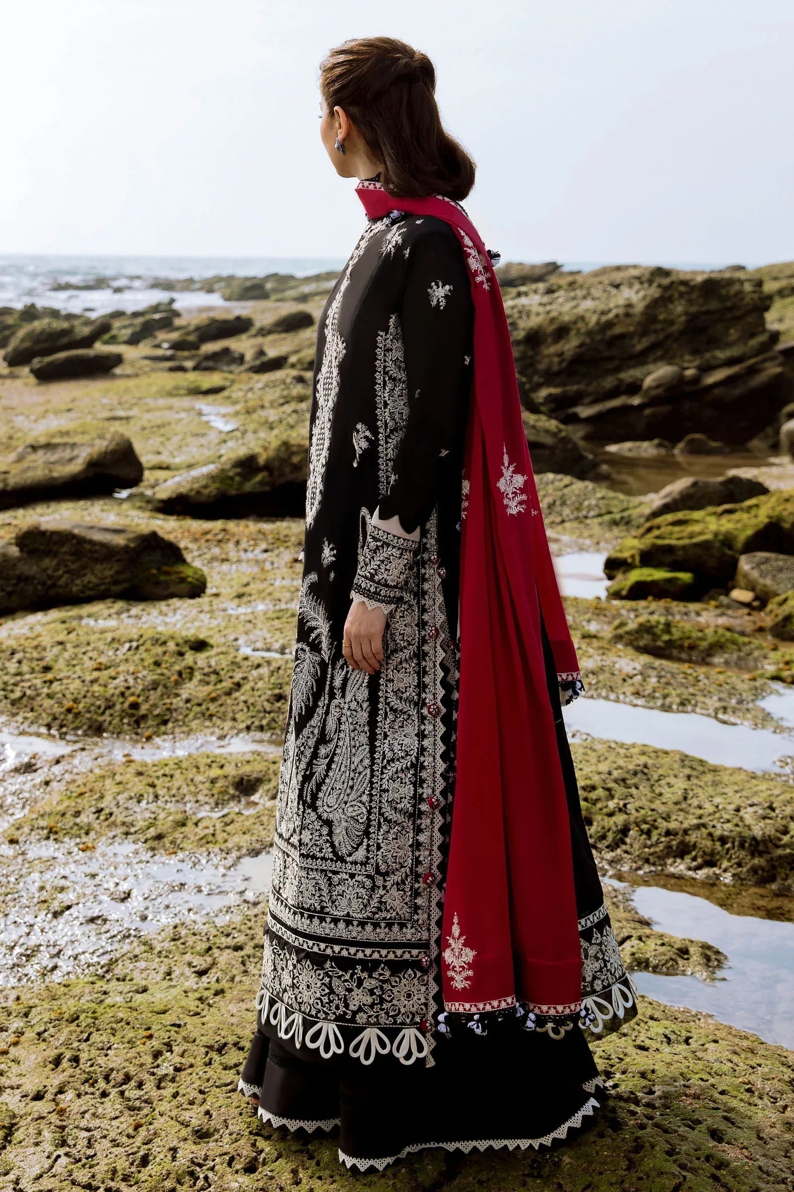 ZAHA LUXURY LAWN ISKELE (ZL23-01 A) - Rang-e-Khaas