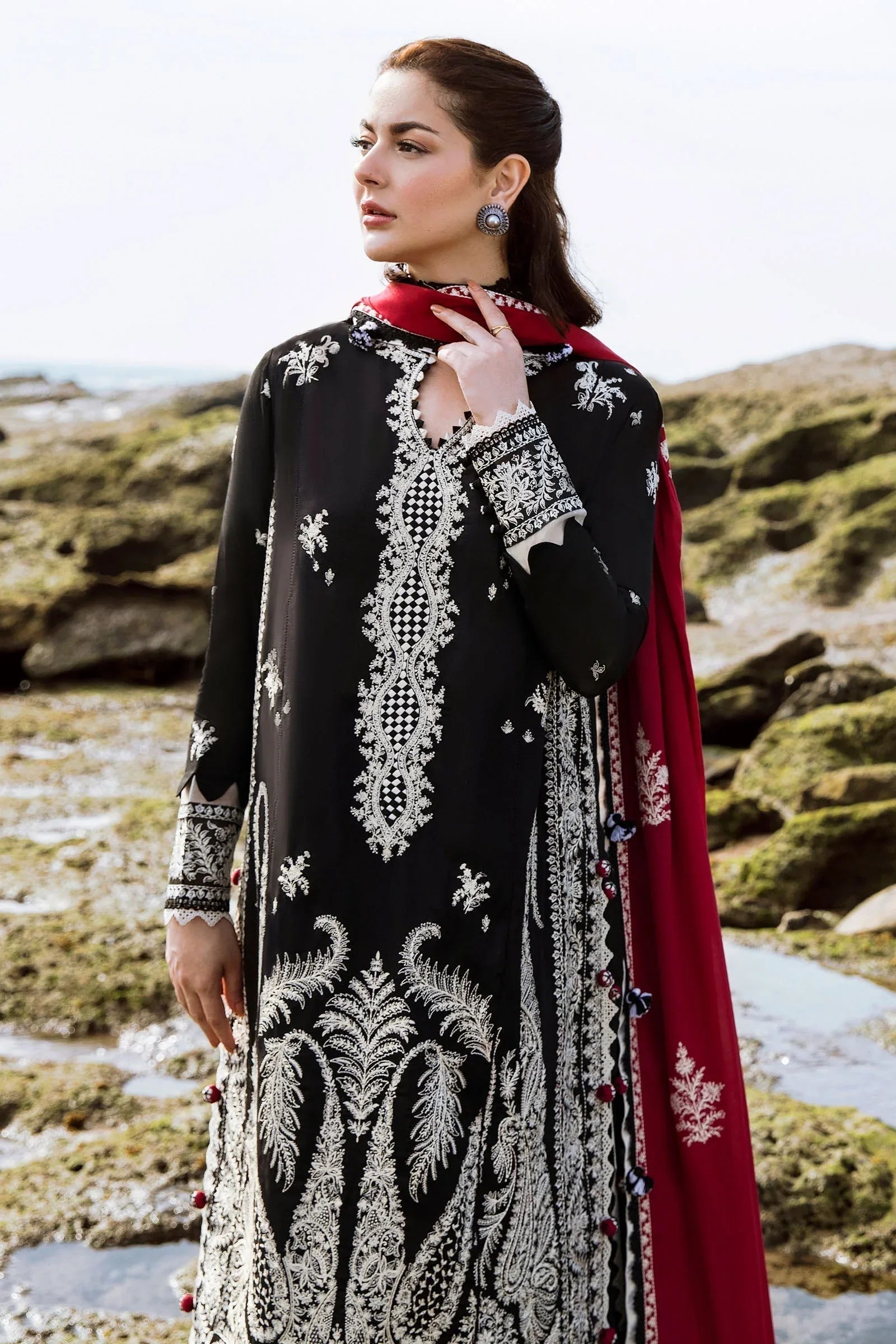 ZAHA LUXURY LAWN ISKELE (ZL23-01 A) - Rang-e-Khaas