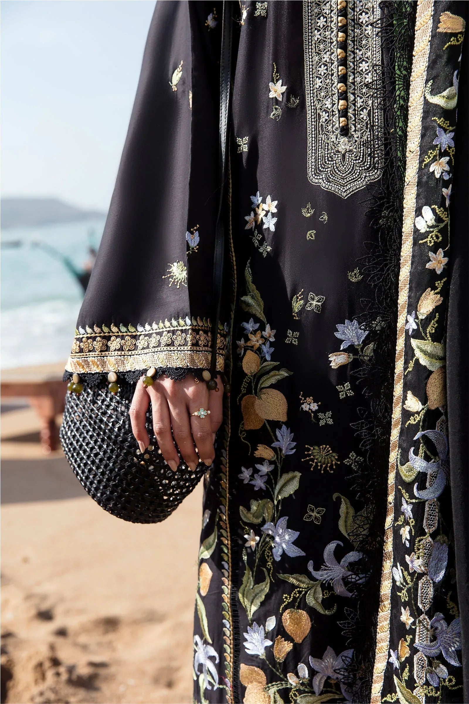 ZAHA LUXURY LAWN LEYA (ZL23-07 B) - Rang-e-Khaas
